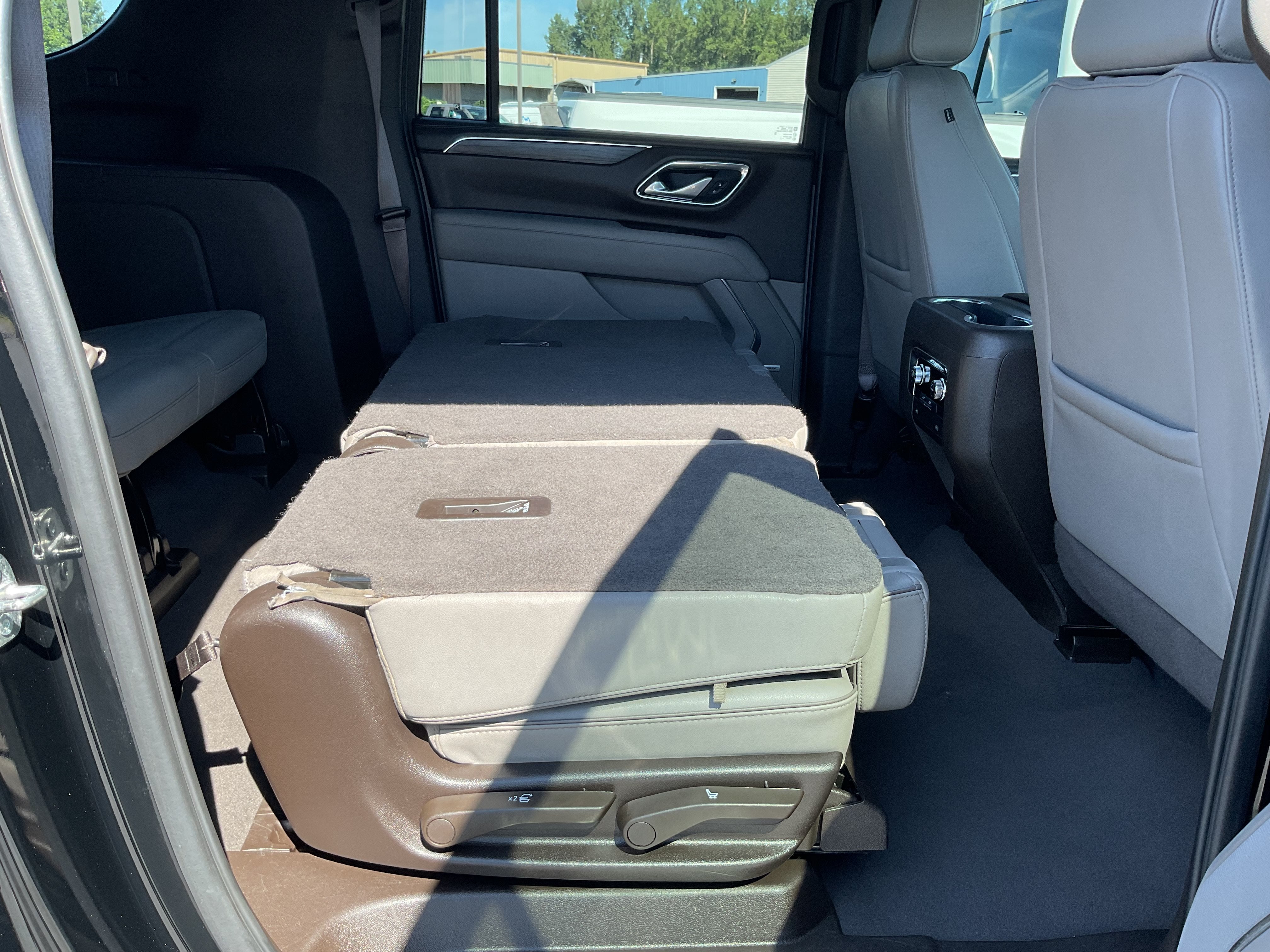 2024 GMC Yukon XL 4x4 SLT