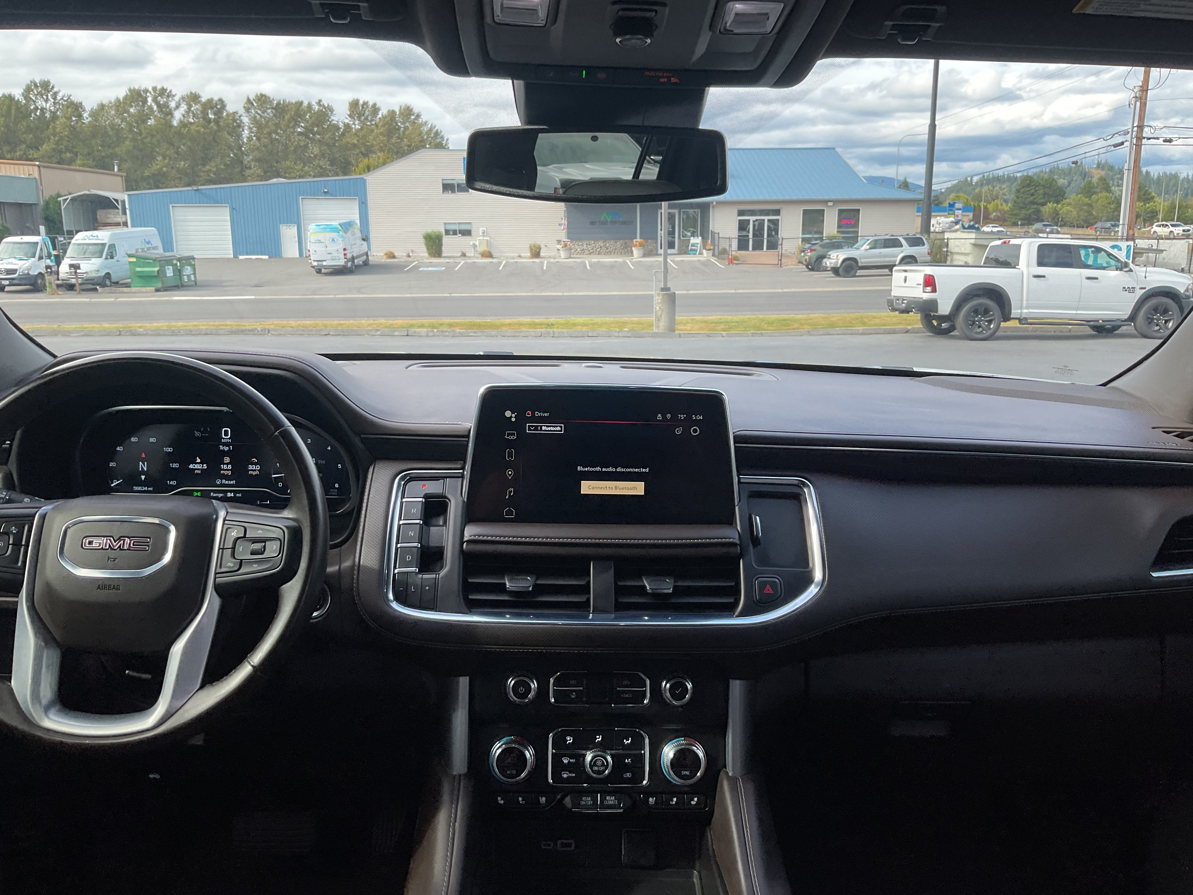 2024 GMC Yukon XL 4x4 SLT