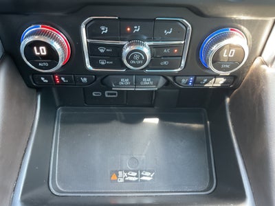2024 GMC Yukon XL 4x4 SLT