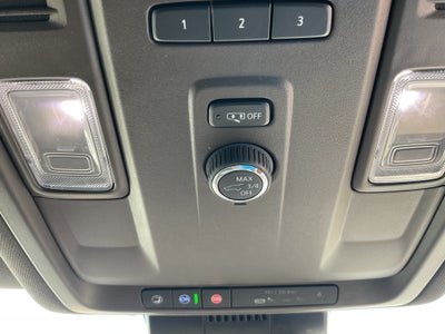 2024 GMC Yukon XL 4x4 SLT