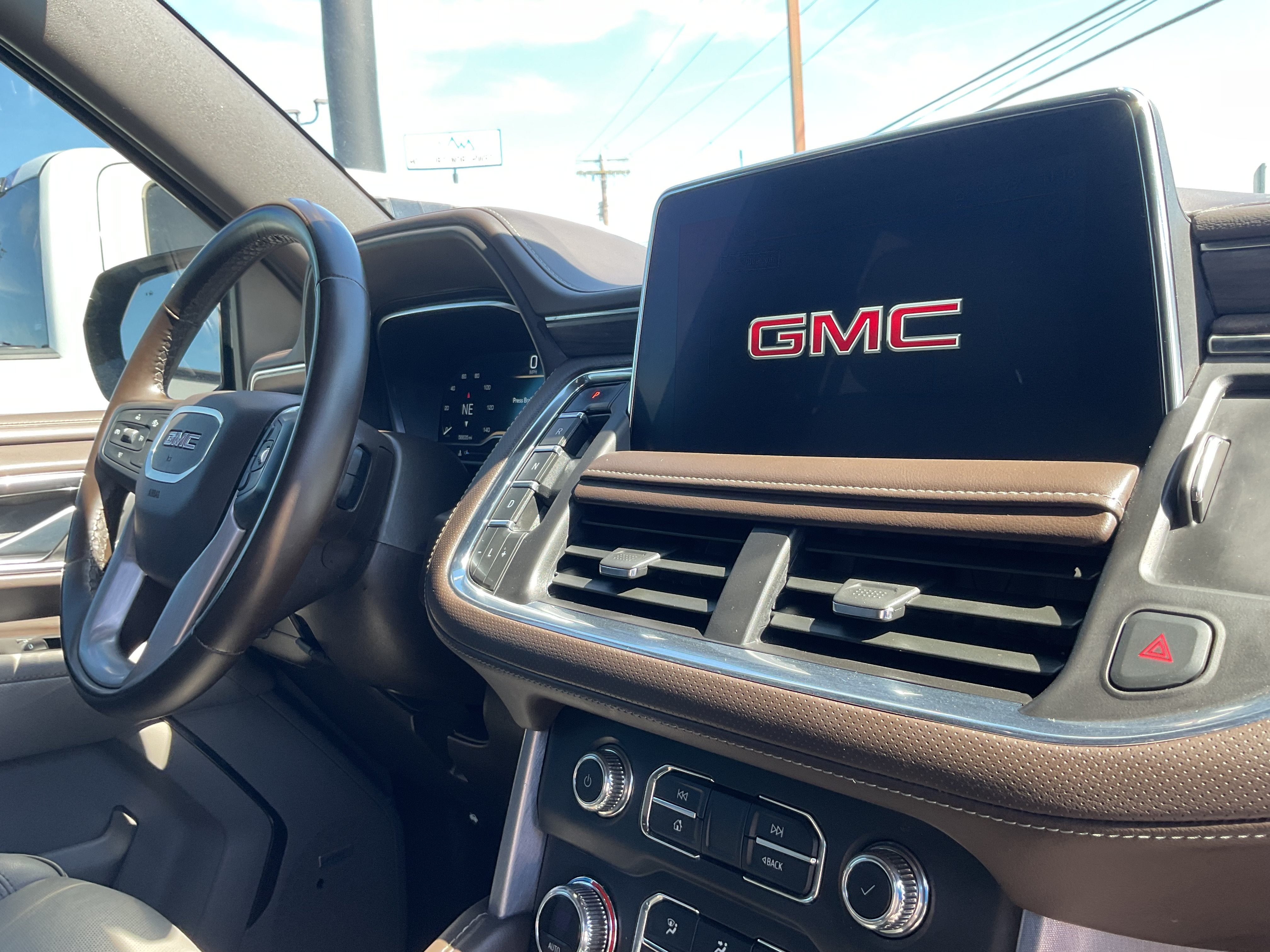2024 GMC Yukon XL 4x4 SLT