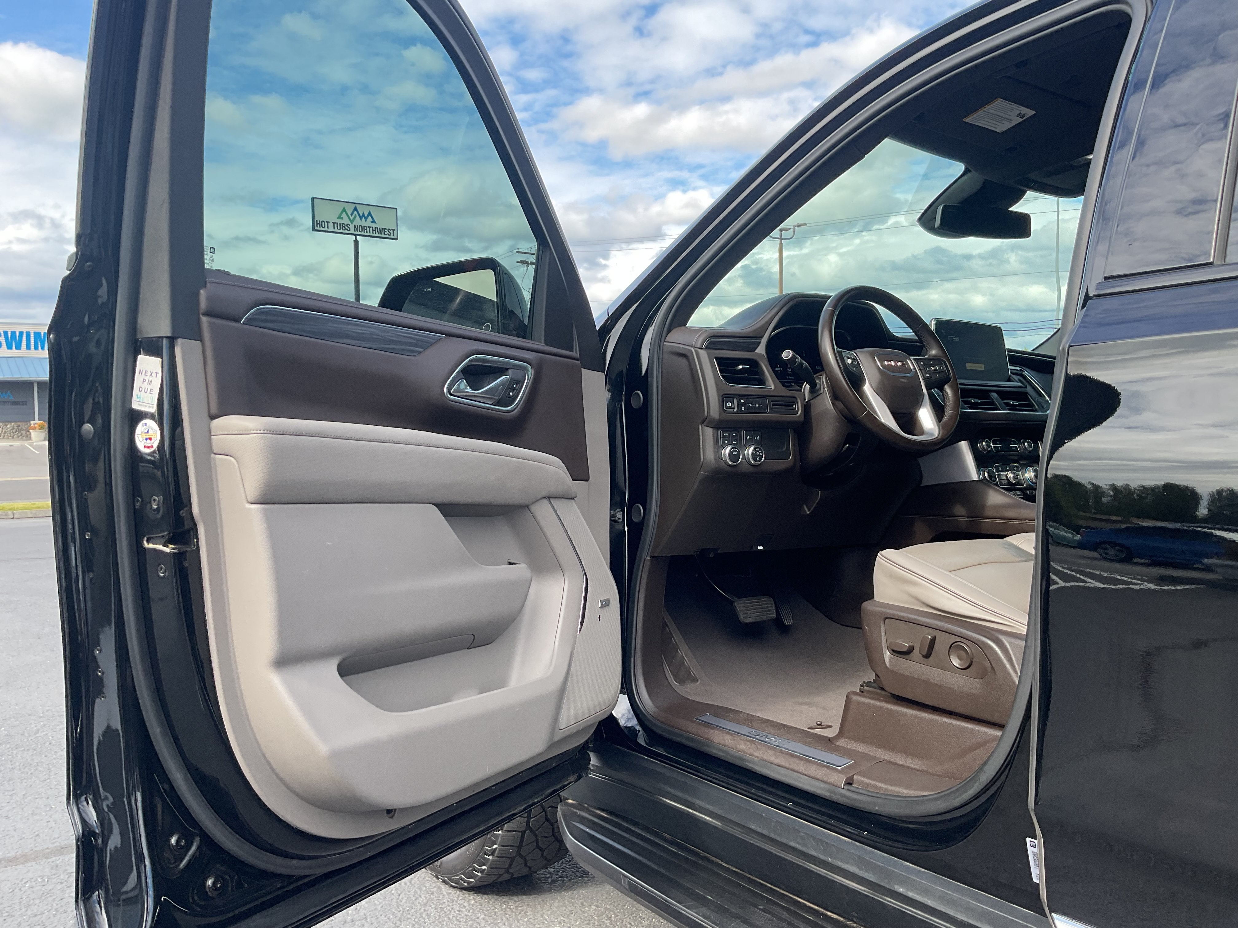 2024 GMC Yukon XL 4x4 SLT