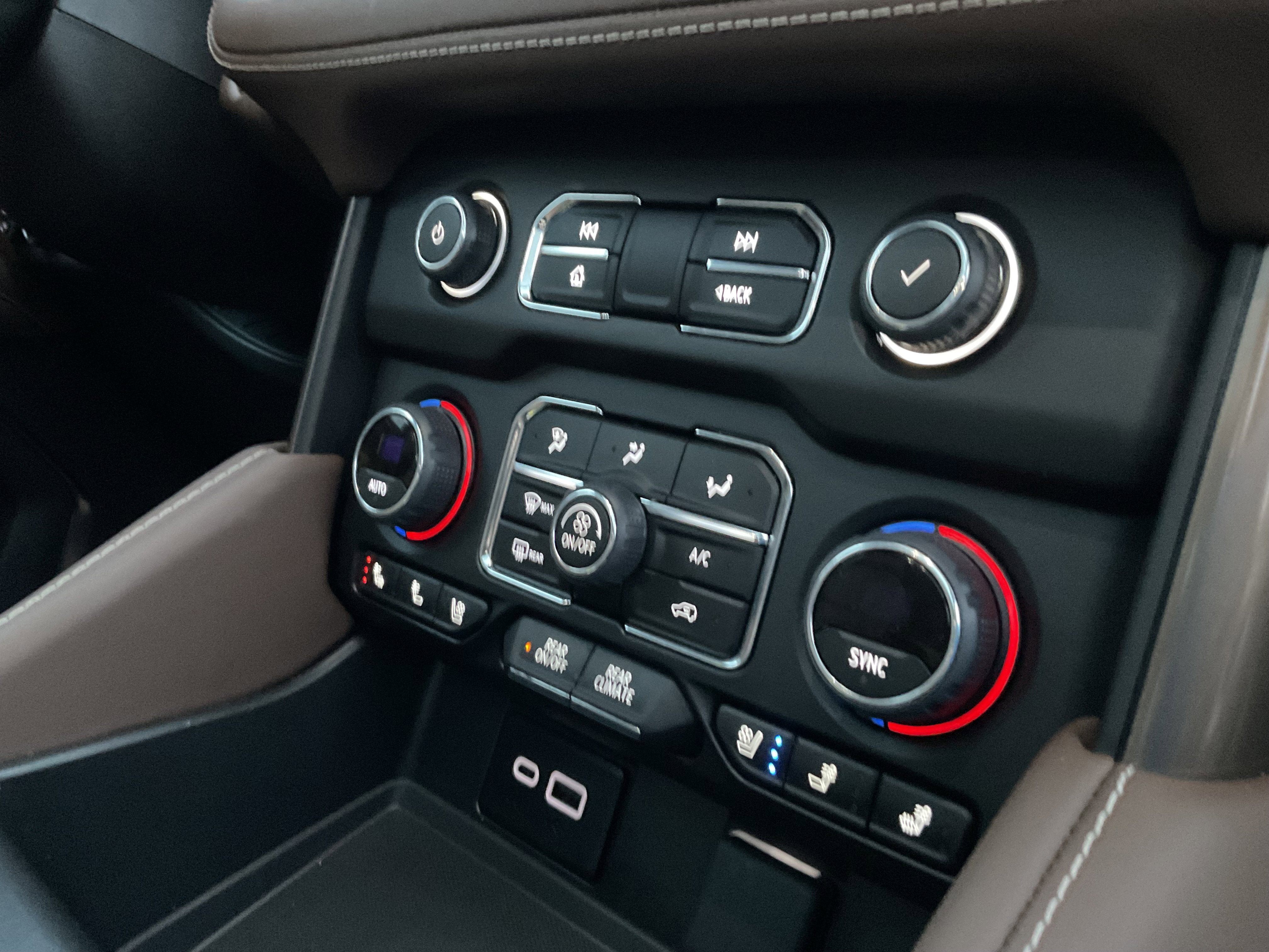 2024 Chevrolet Suburban High Country 4x4 Diesel