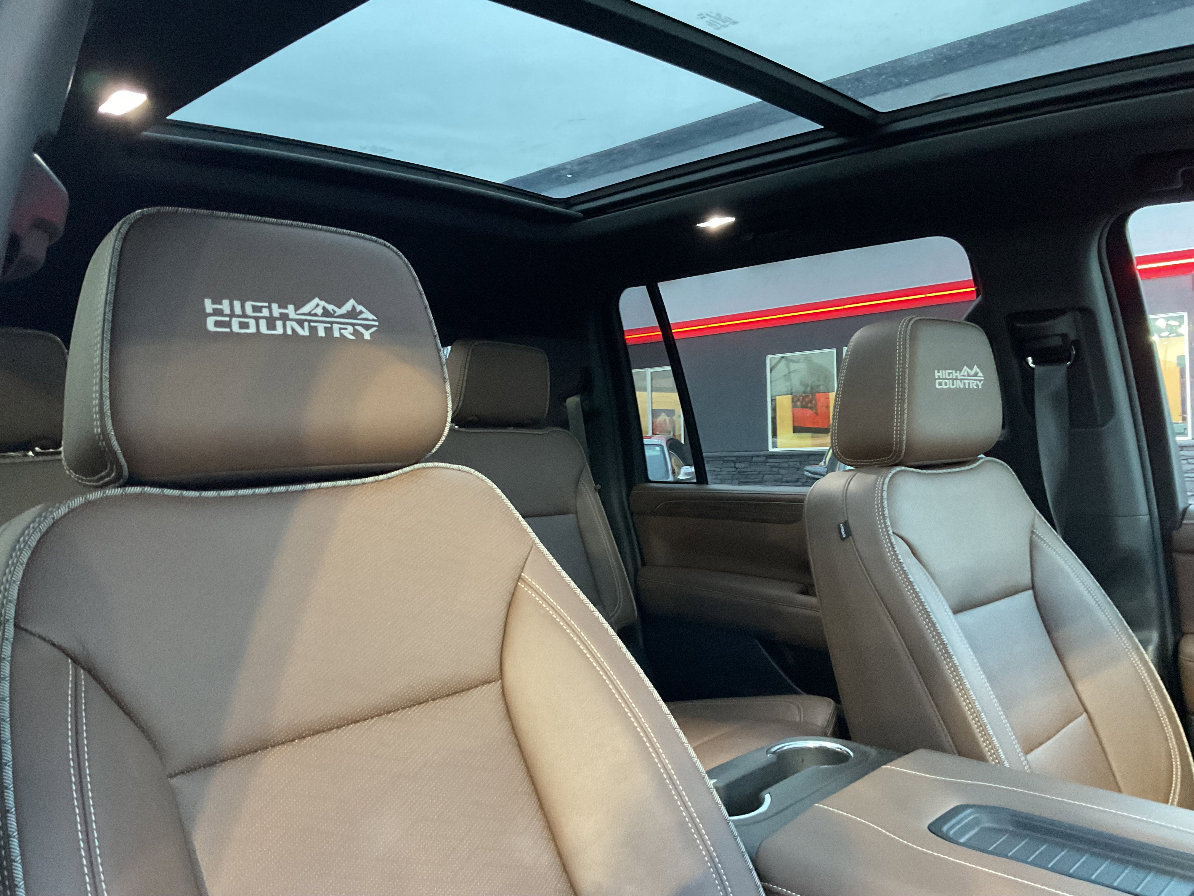 2024 Chevrolet Suburban High Country 4x4 Diesel