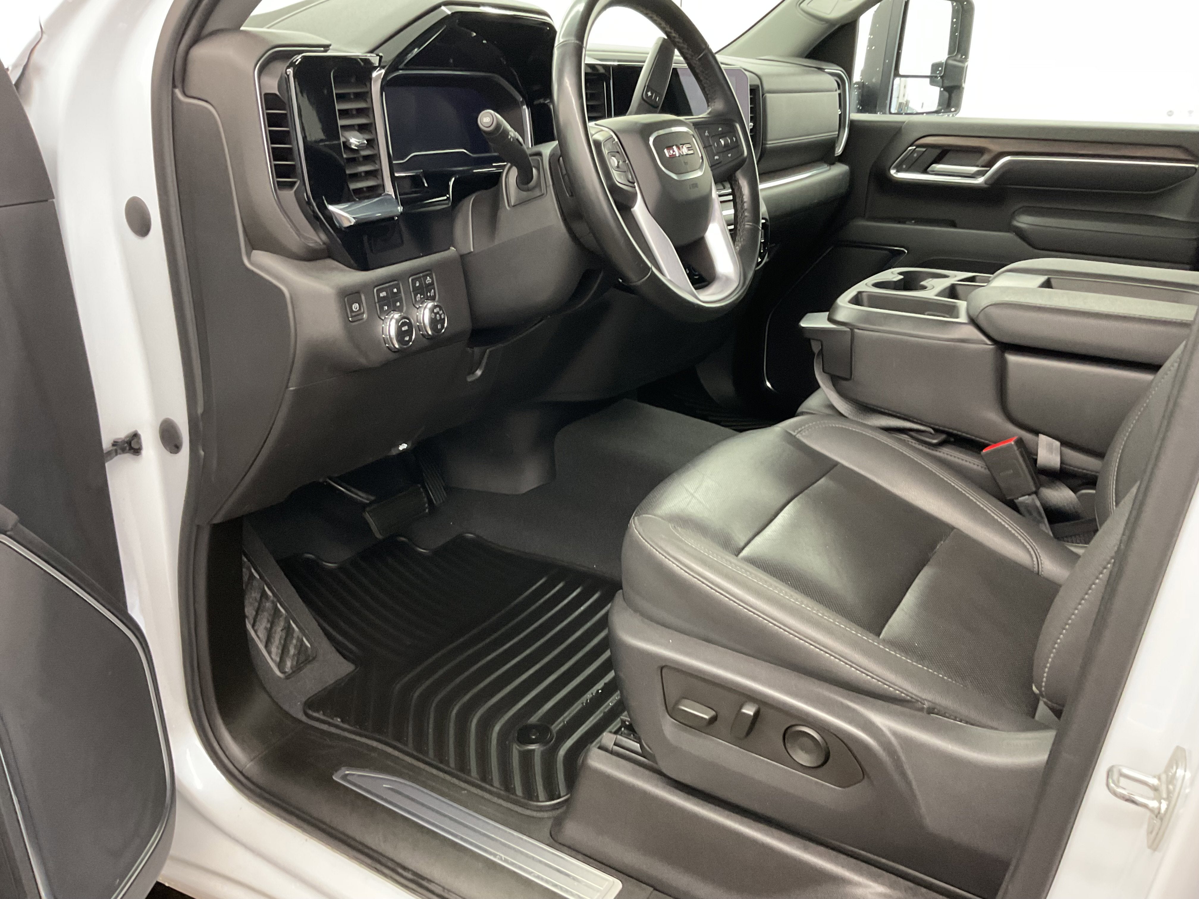 2024 GMC Sierra 3500HD SLT Duramax Diesel 4x4