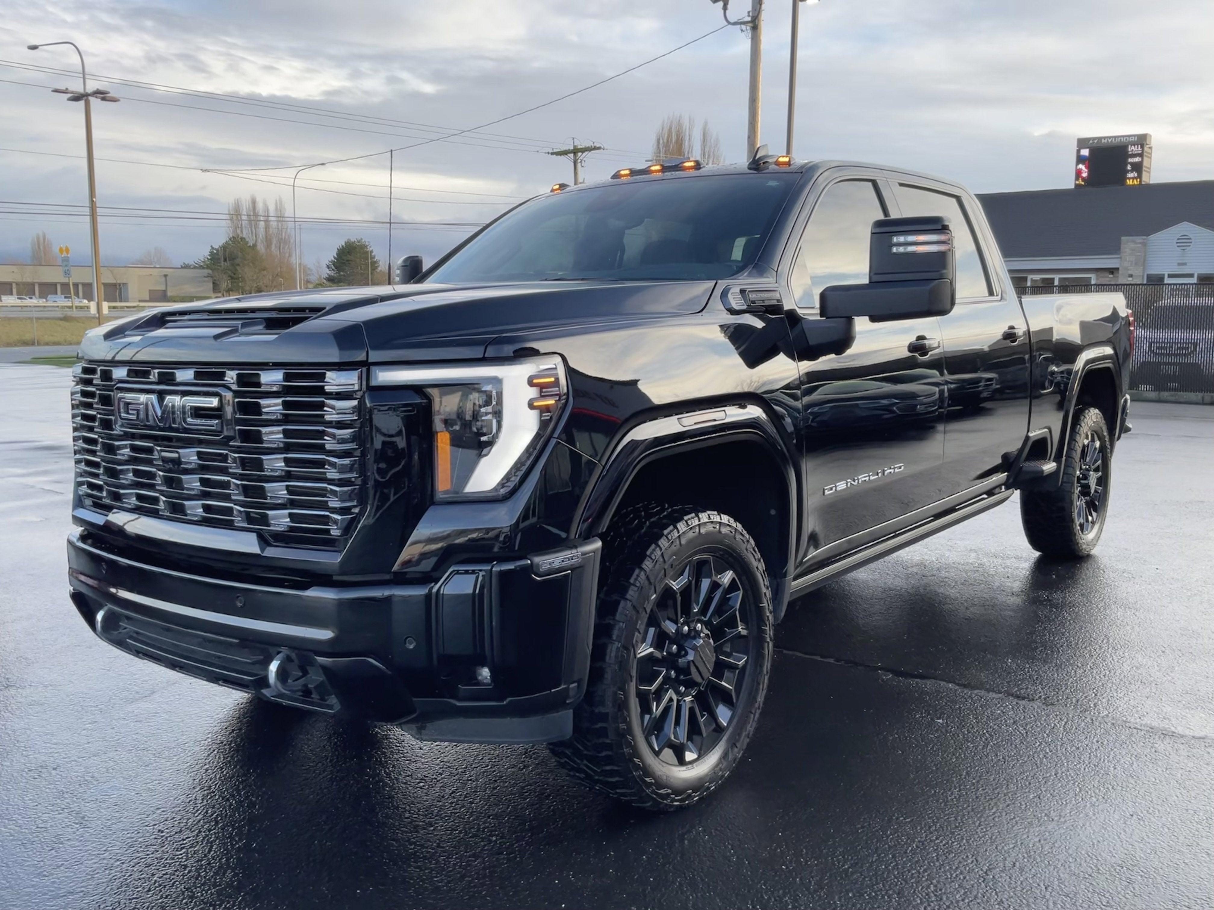 2025 GMC Sierra 3500HD Denali Ultimate Duramax Diesel 4x4