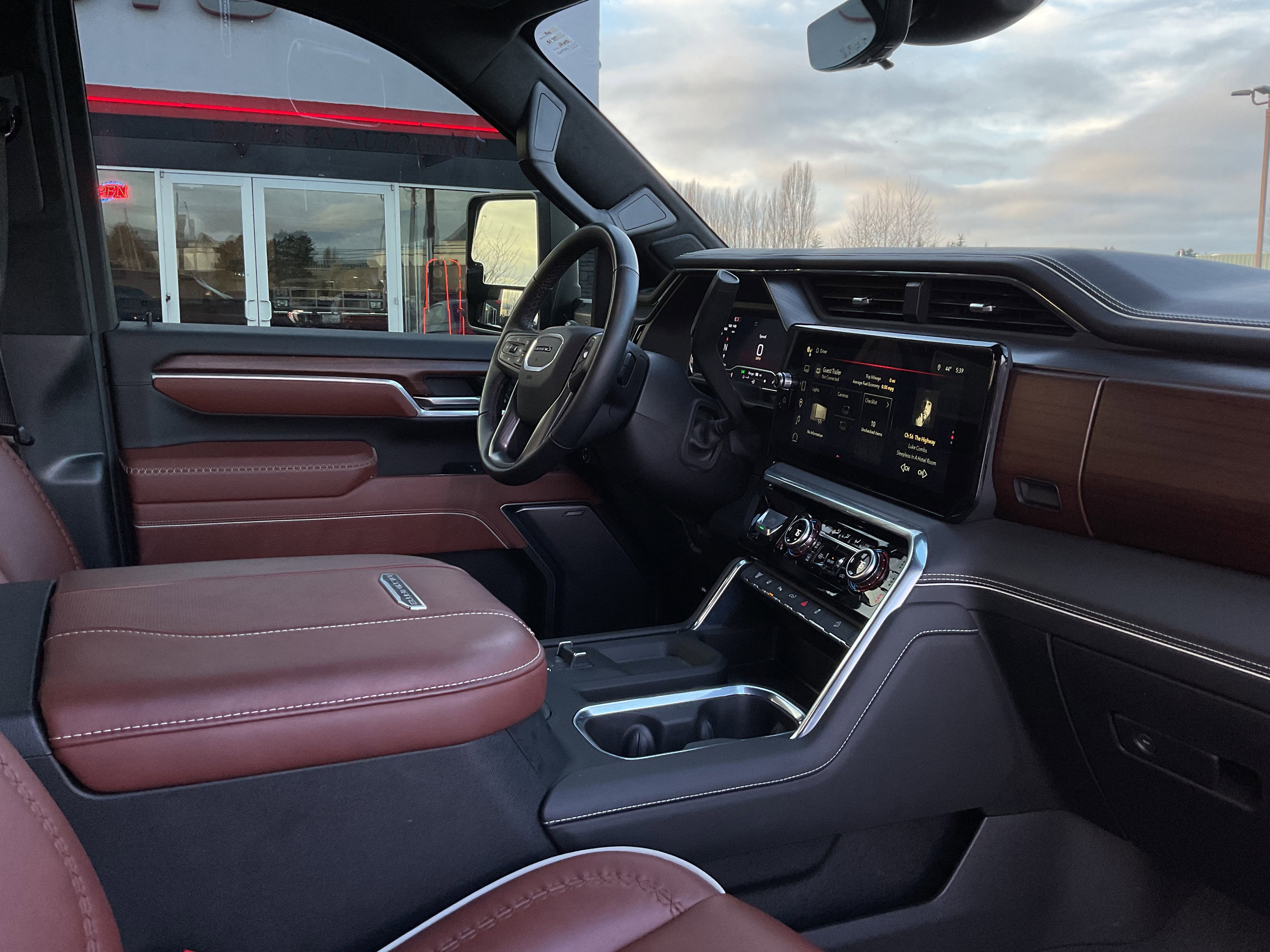 2025 GMC Sierra 3500HD Denali Ultimate Duramax Diesel 4x4