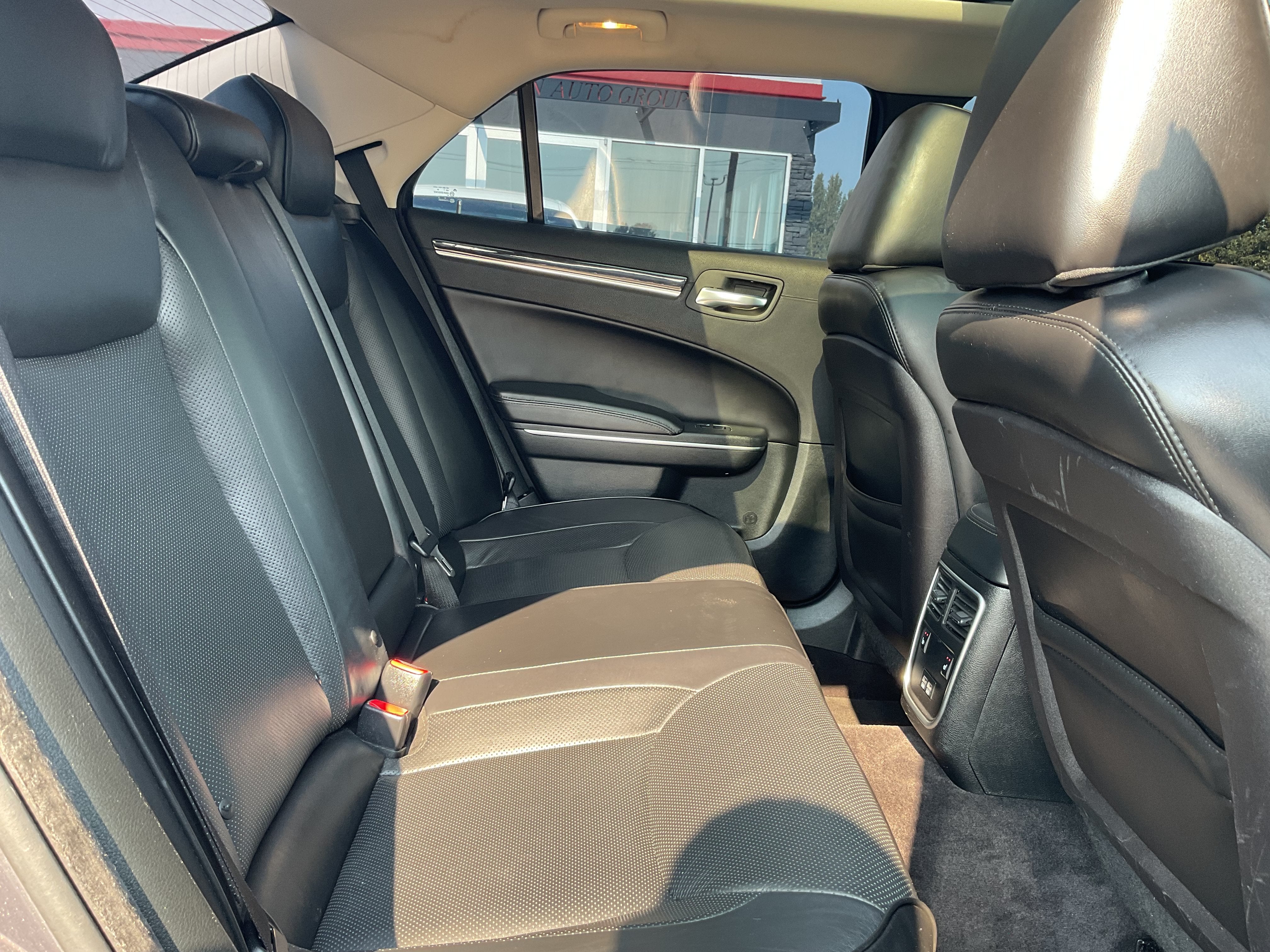 2018 Chrysler 300 Limited