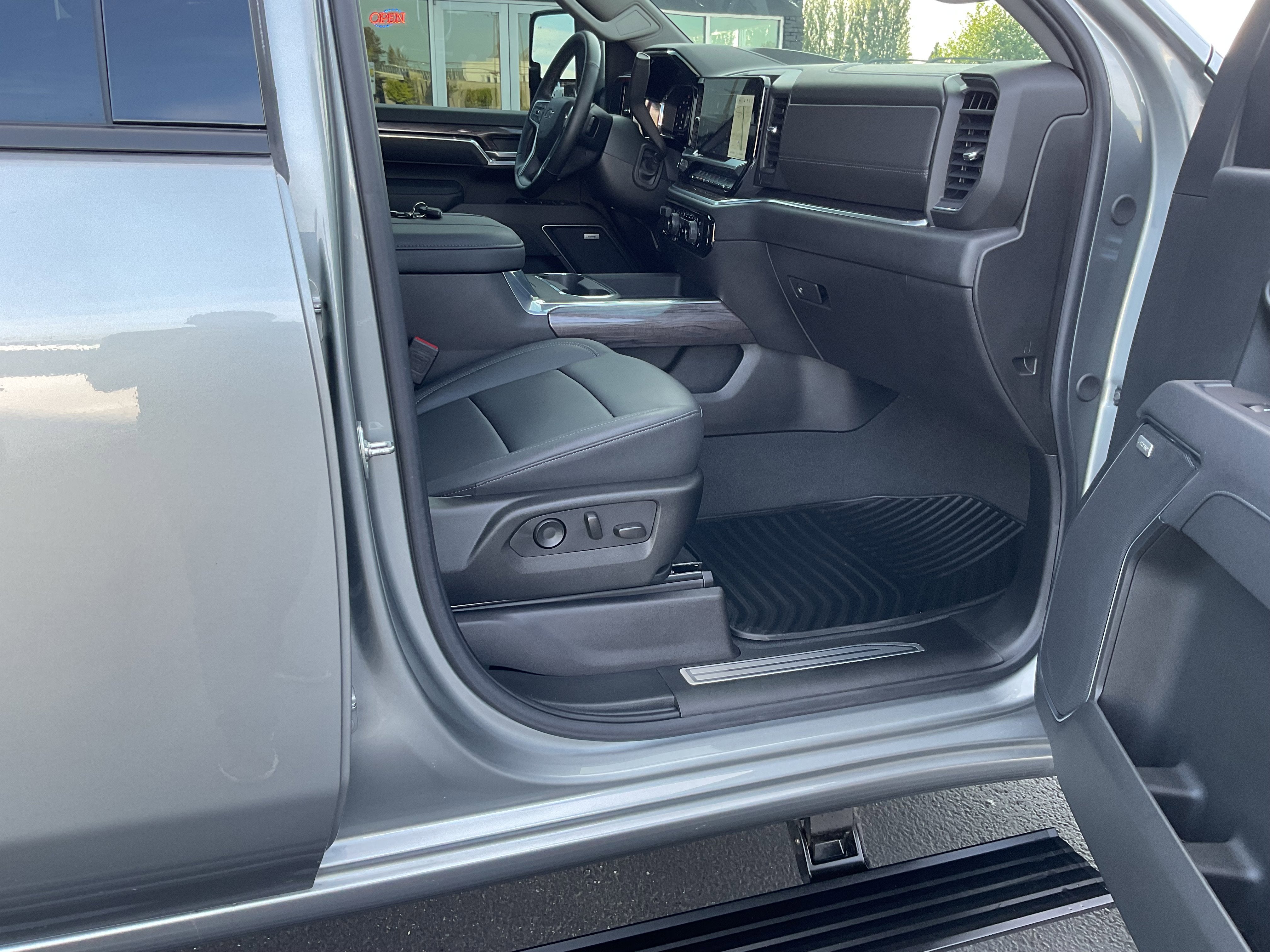 2025 Chevrolet Silverado 3500HD LTZ Trail Boss Duramax Diesel 4x4