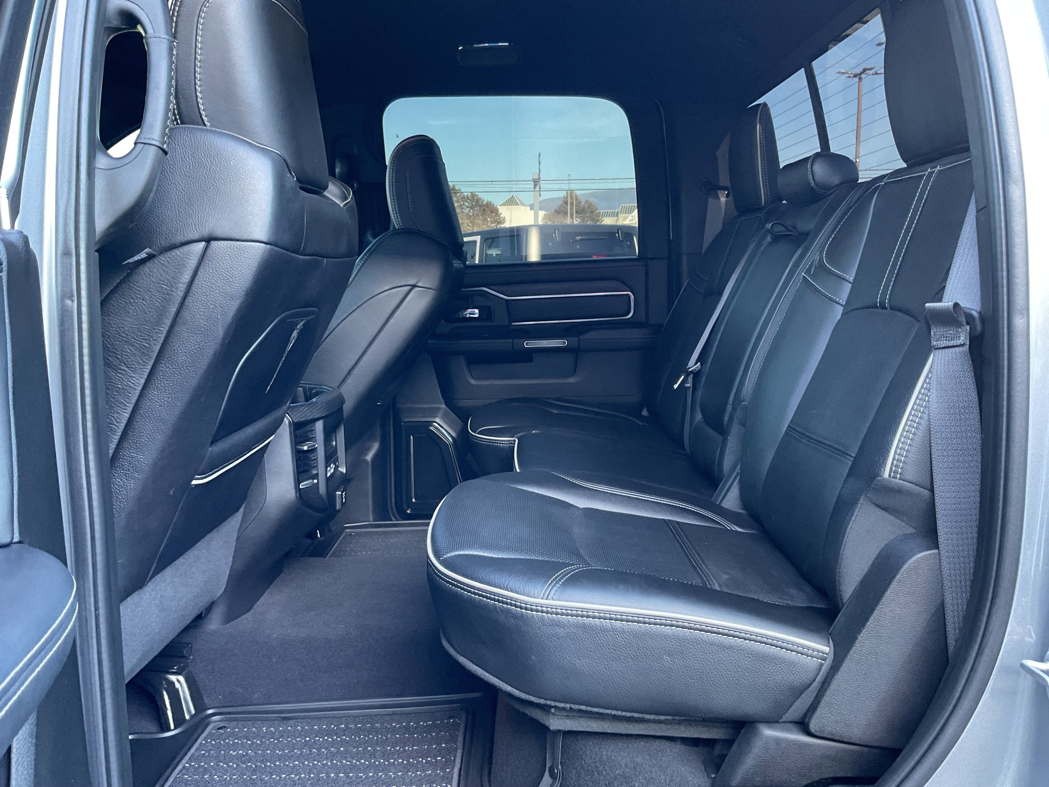 2022 RAM 3500 Limited Dual Wheel 4x4 HO Diesel