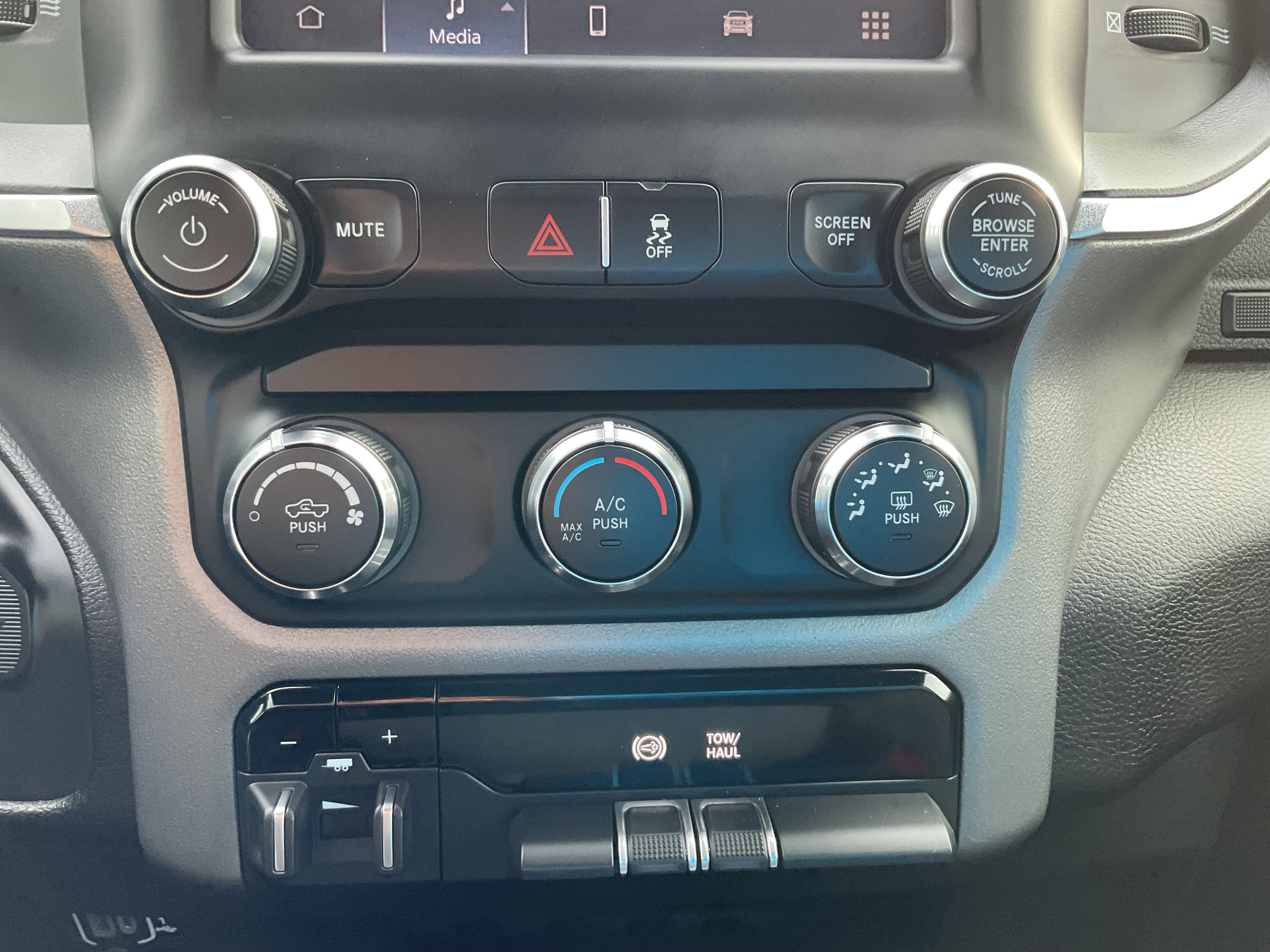 2024 RAM 2500 Big Horn Crew Cab Diesel 4x4