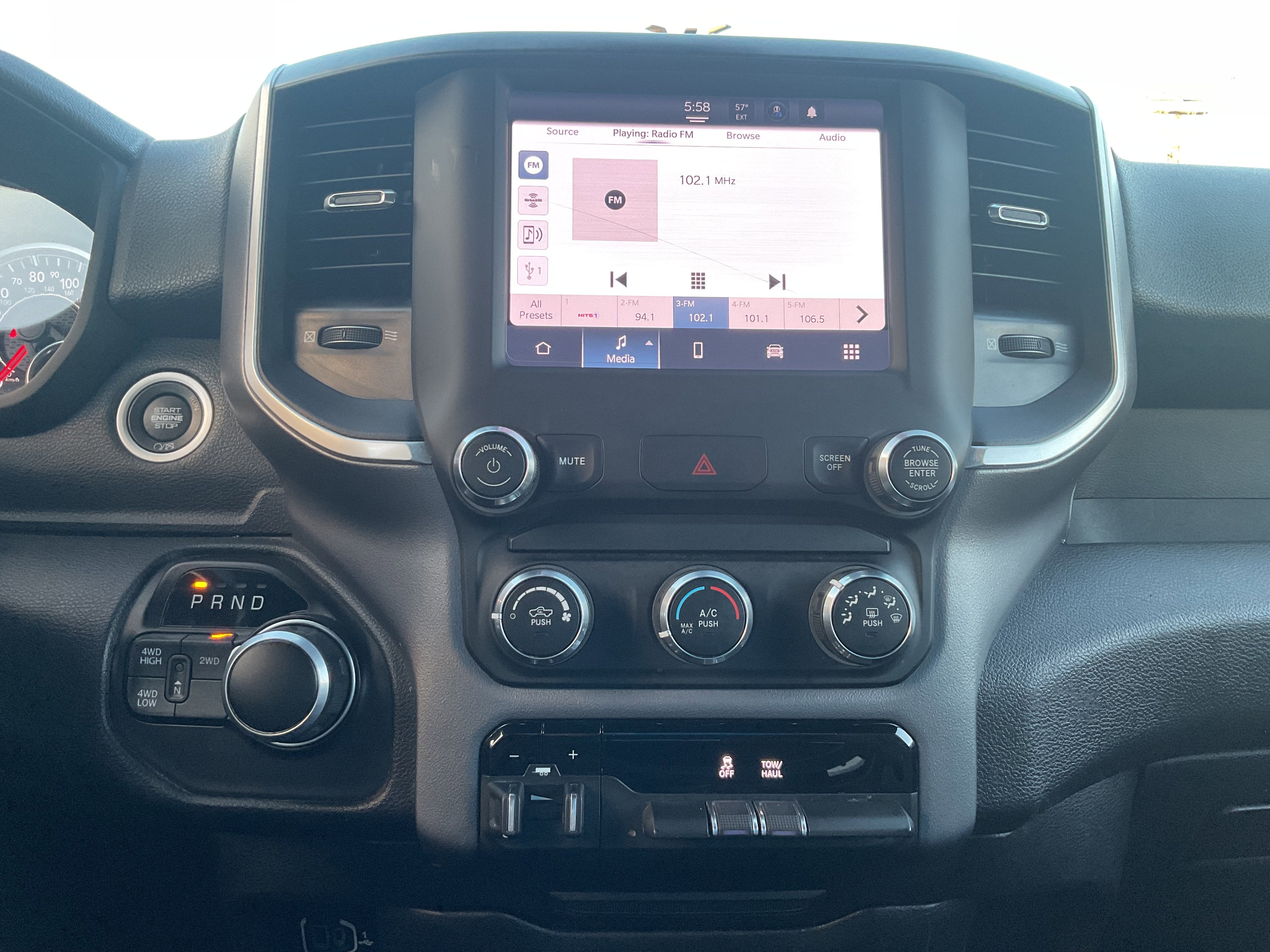 2022 RAM 2500 Big Horn Crew Cab Long Bed 4x4