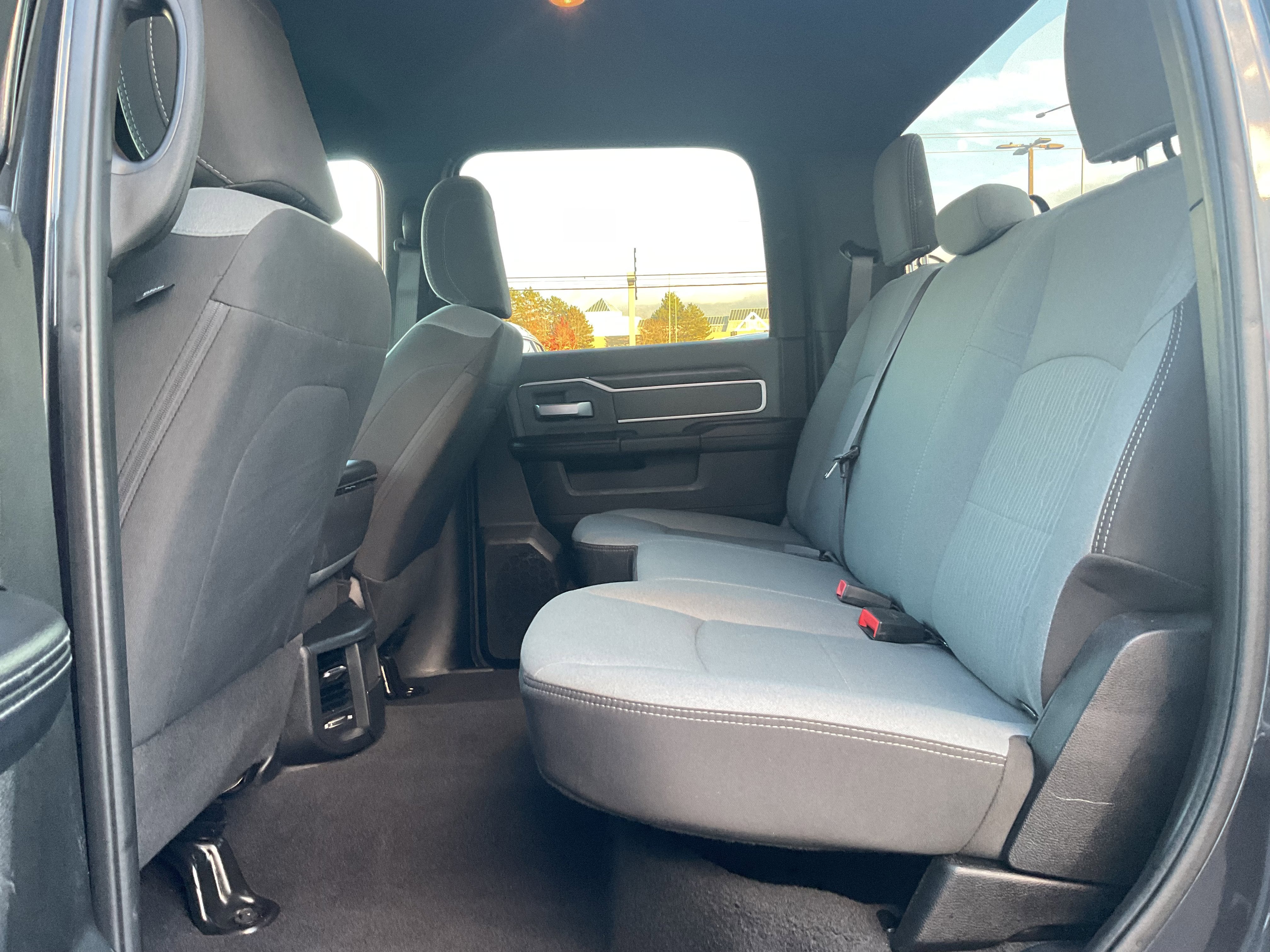 2022 RAM 2500 Big Horn Crew Cab Long Bed 4x4