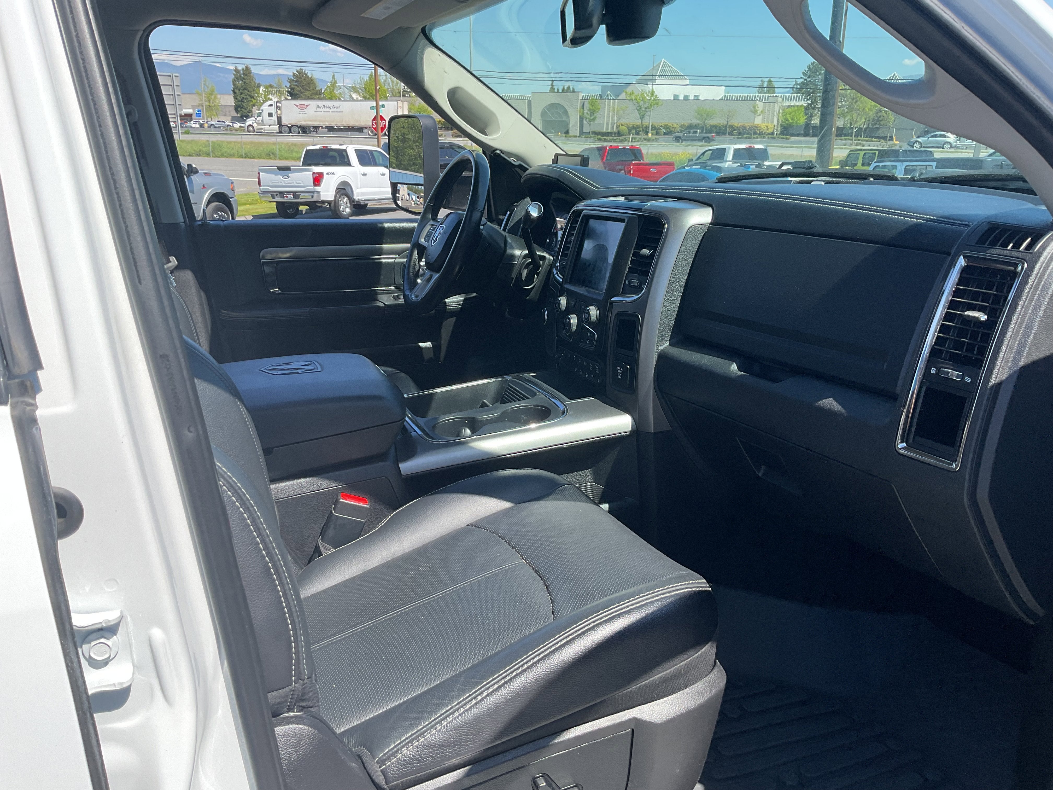 2018 RAM 2500 Laramie Diesel Mega-Cab 4x4