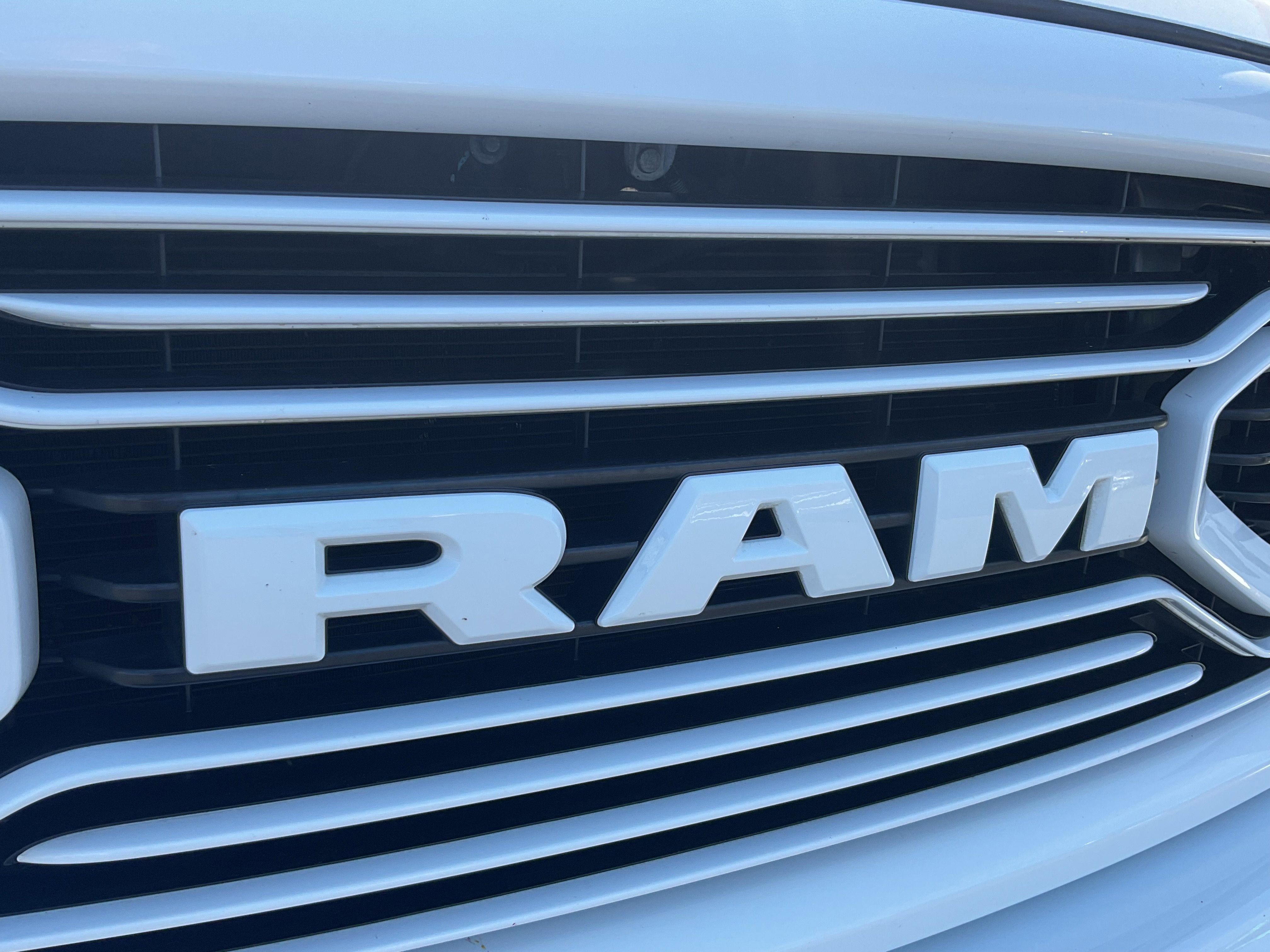 2018 RAM 2500 Laramie Diesel Mega-Cab 4x4