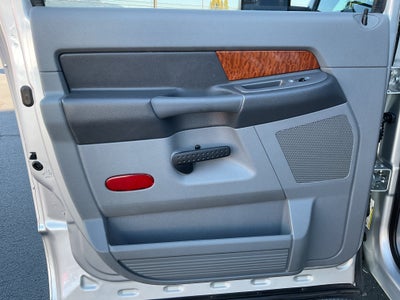 2007 Dodge Ram 3500 Laramie Mega Cab SRW 4x4