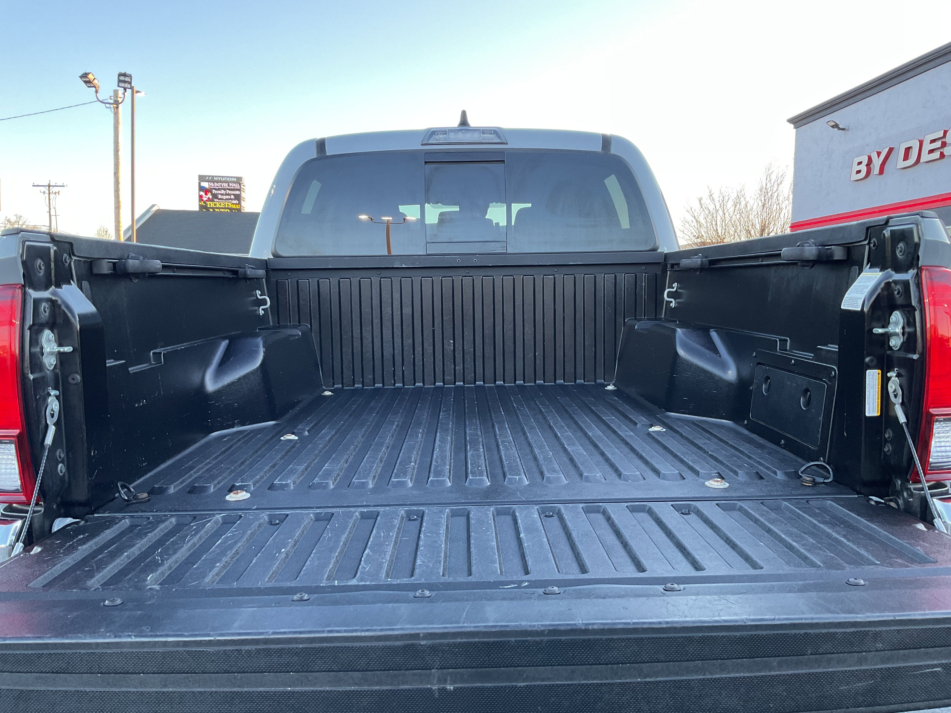 2021 Toyota Tacoma 4WD SR5 Crew Cab V6