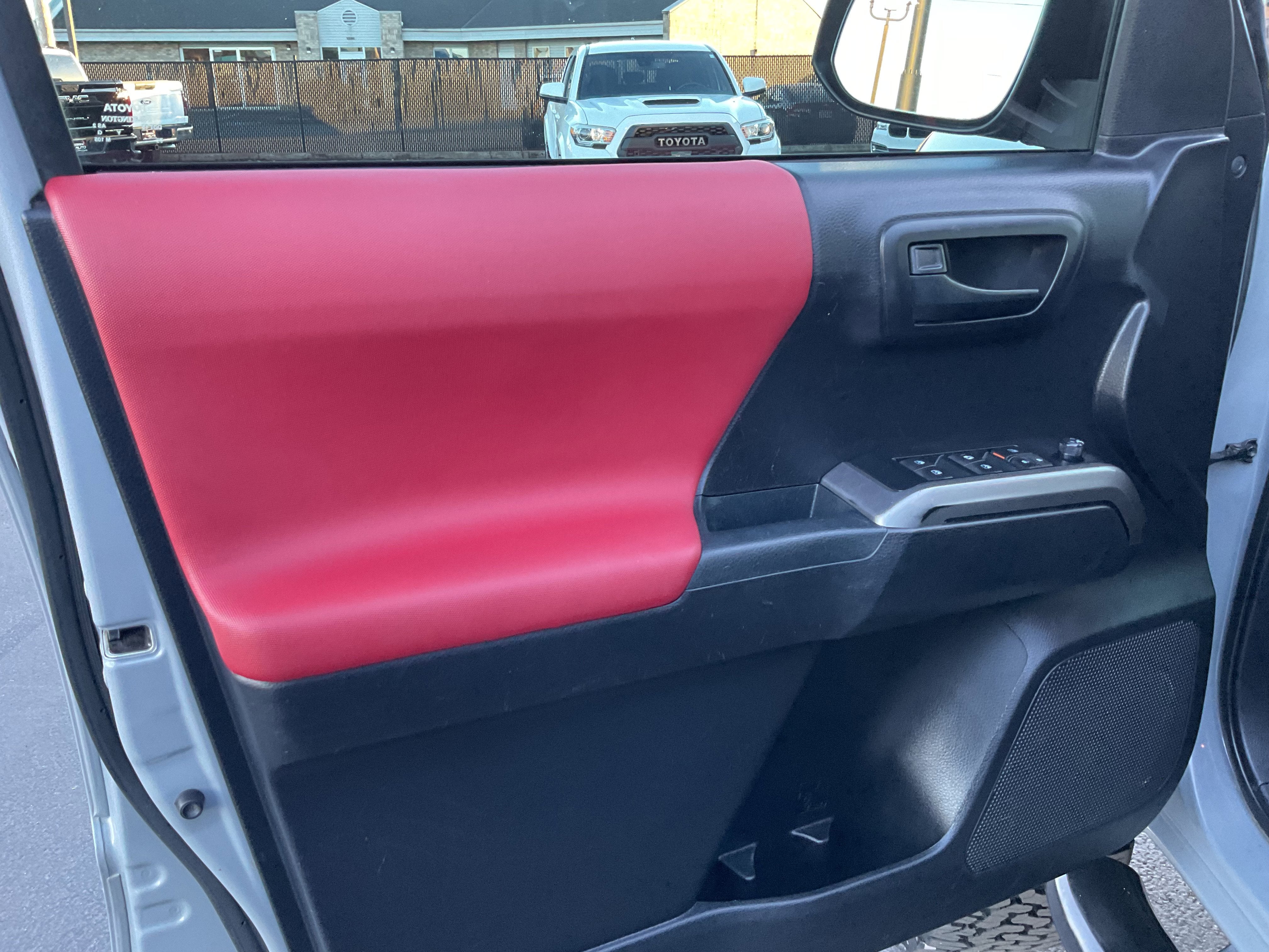 2021 Toyota Tacoma 4WD SR5 Crew Cab V6