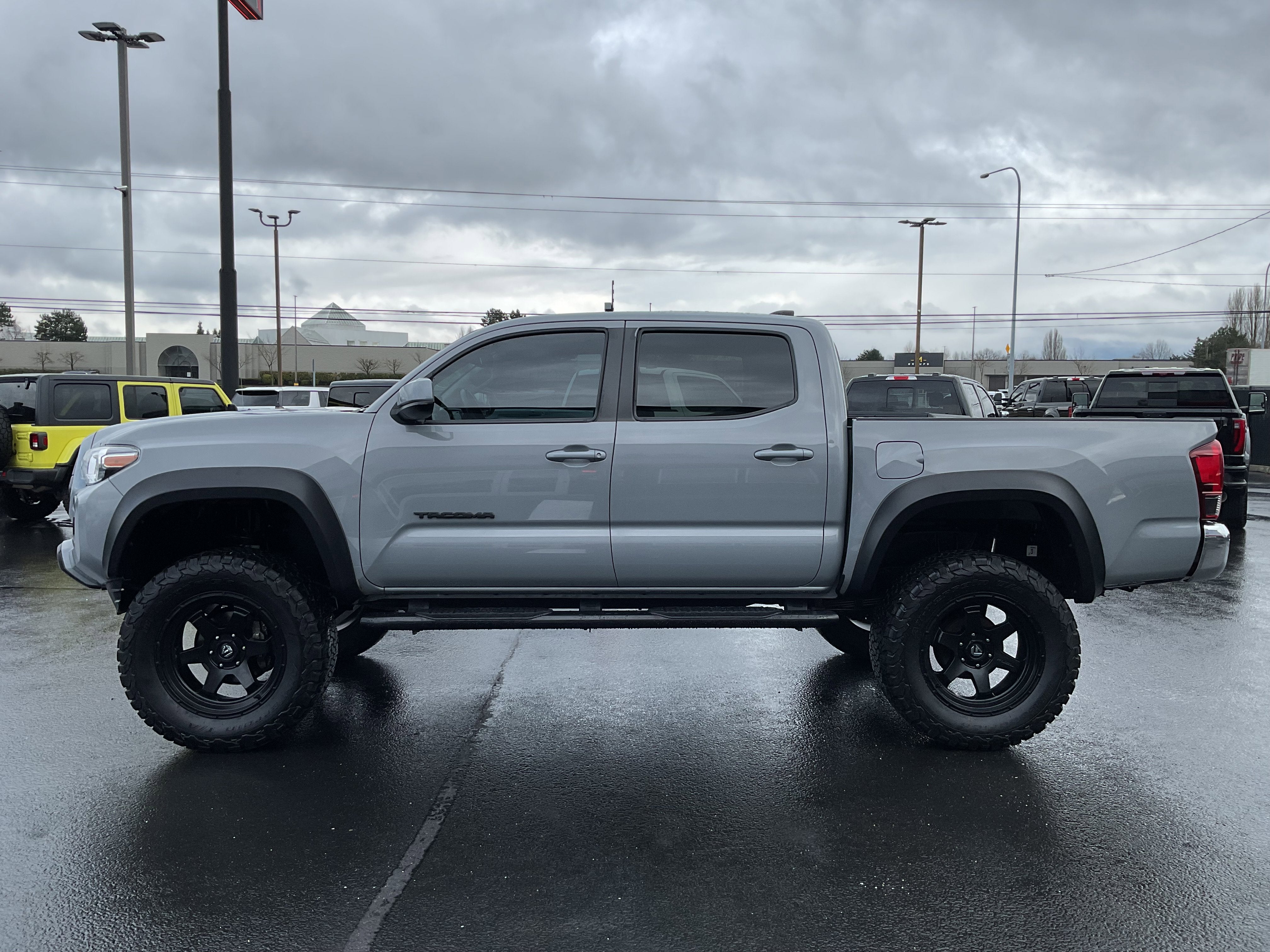 2021 Toyota Tacoma 4WD SR5 Crew Cab V6