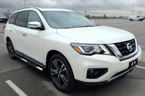 2017 Nissan Pathfinder Platinum 4x4 w/3rd row