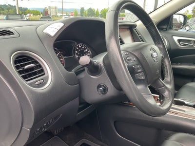 2017 Nissan Pathfinder Platinum 3rd row 4x4