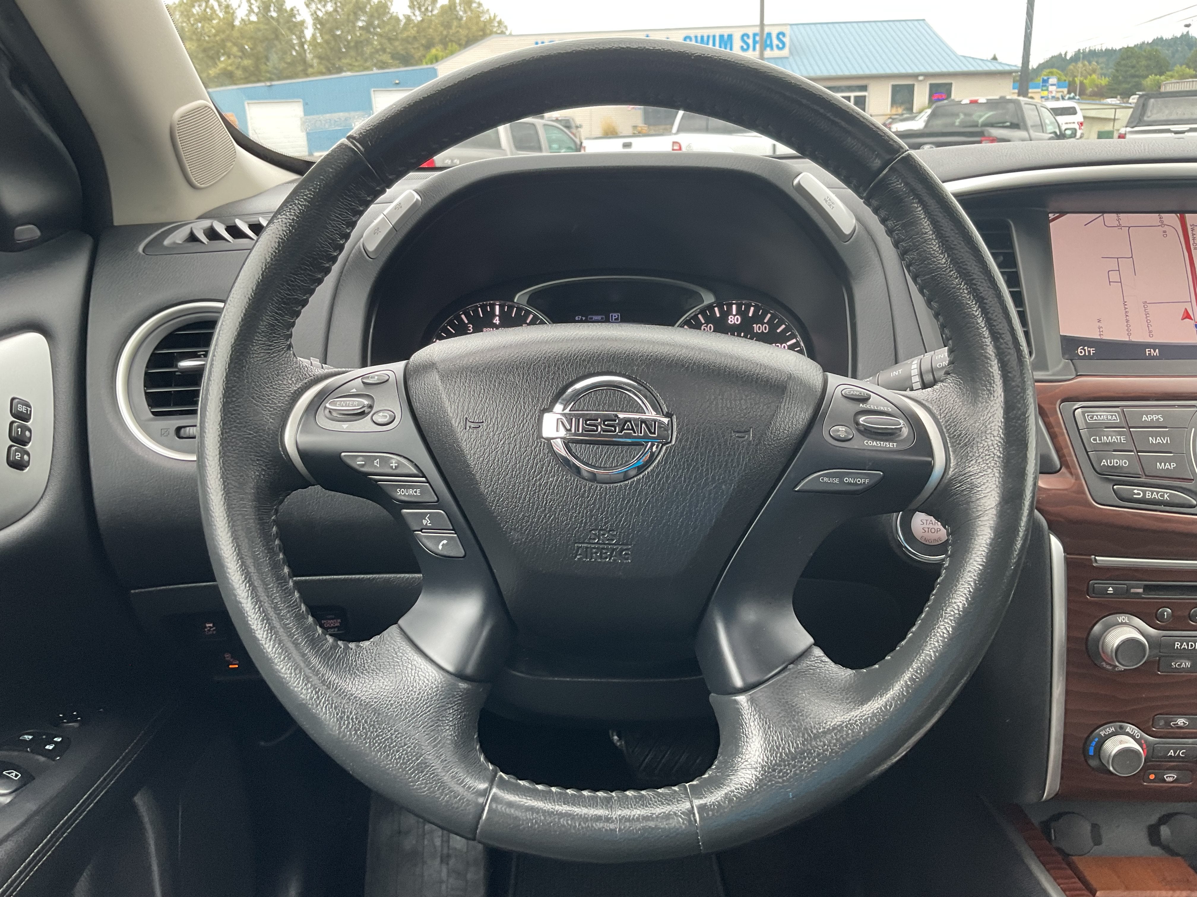 2017 Nissan Pathfinder Platinum 3rd row 4x4