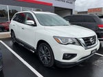 2017 Nissan Pathfinder Platinum 4x4 w/3rd row