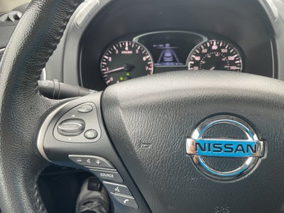 2017 Nissan Pathfinder Platinum 3rd row 4x4