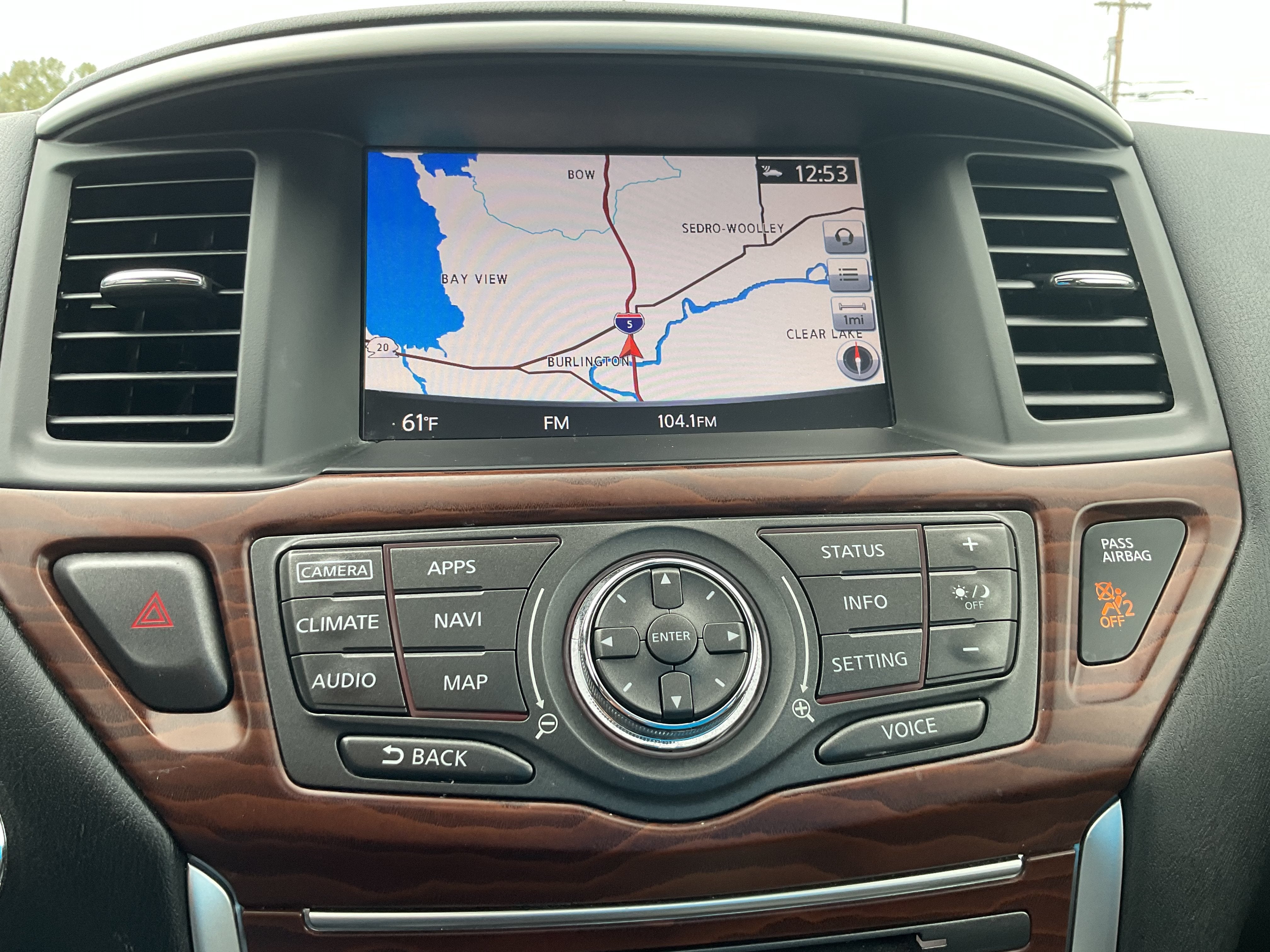 2017 Nissan Pathfinder Platinum 3rd row 4x4