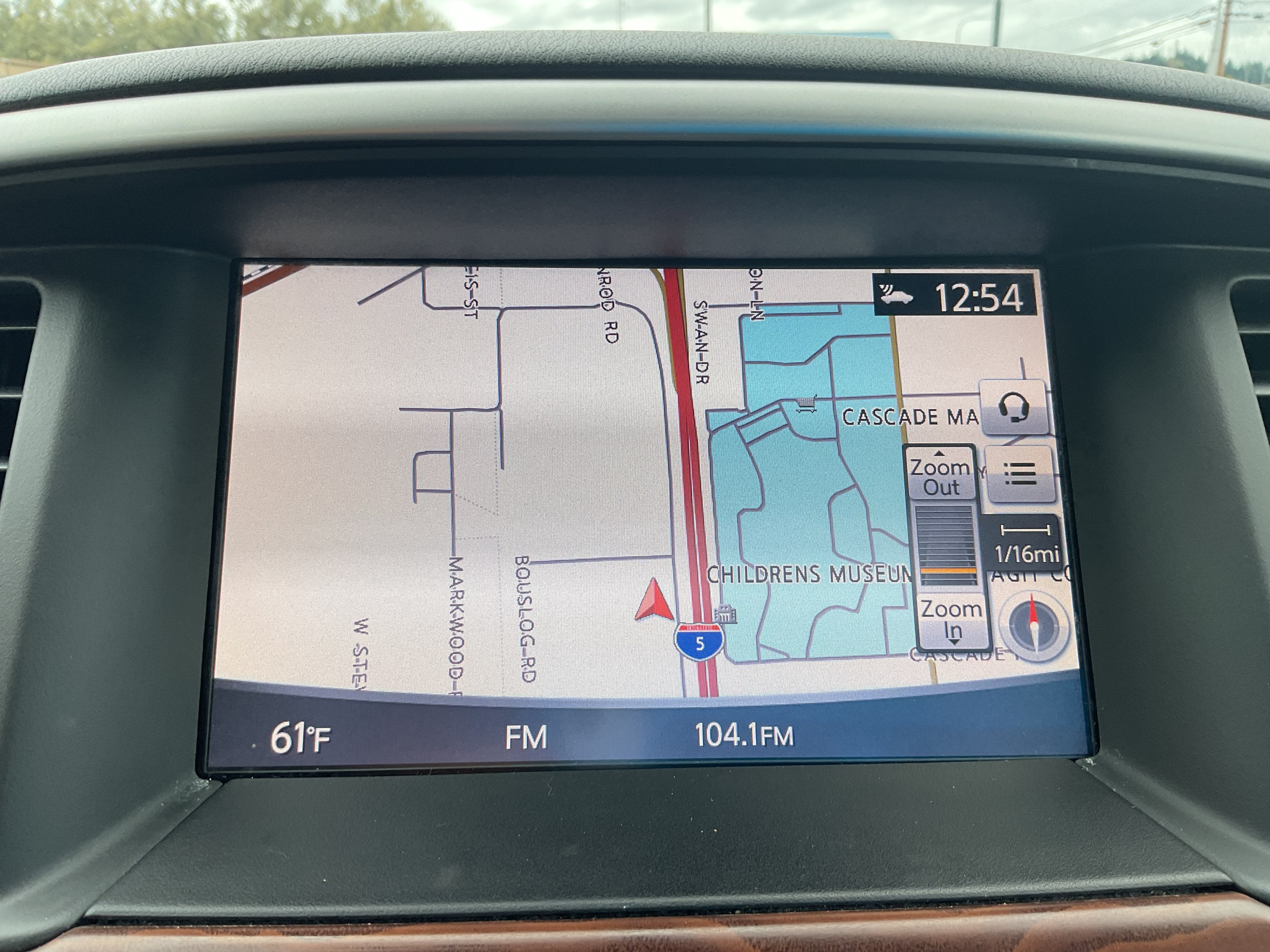 2017 Nissan Pathfinder Platinum 3rd row 4x4