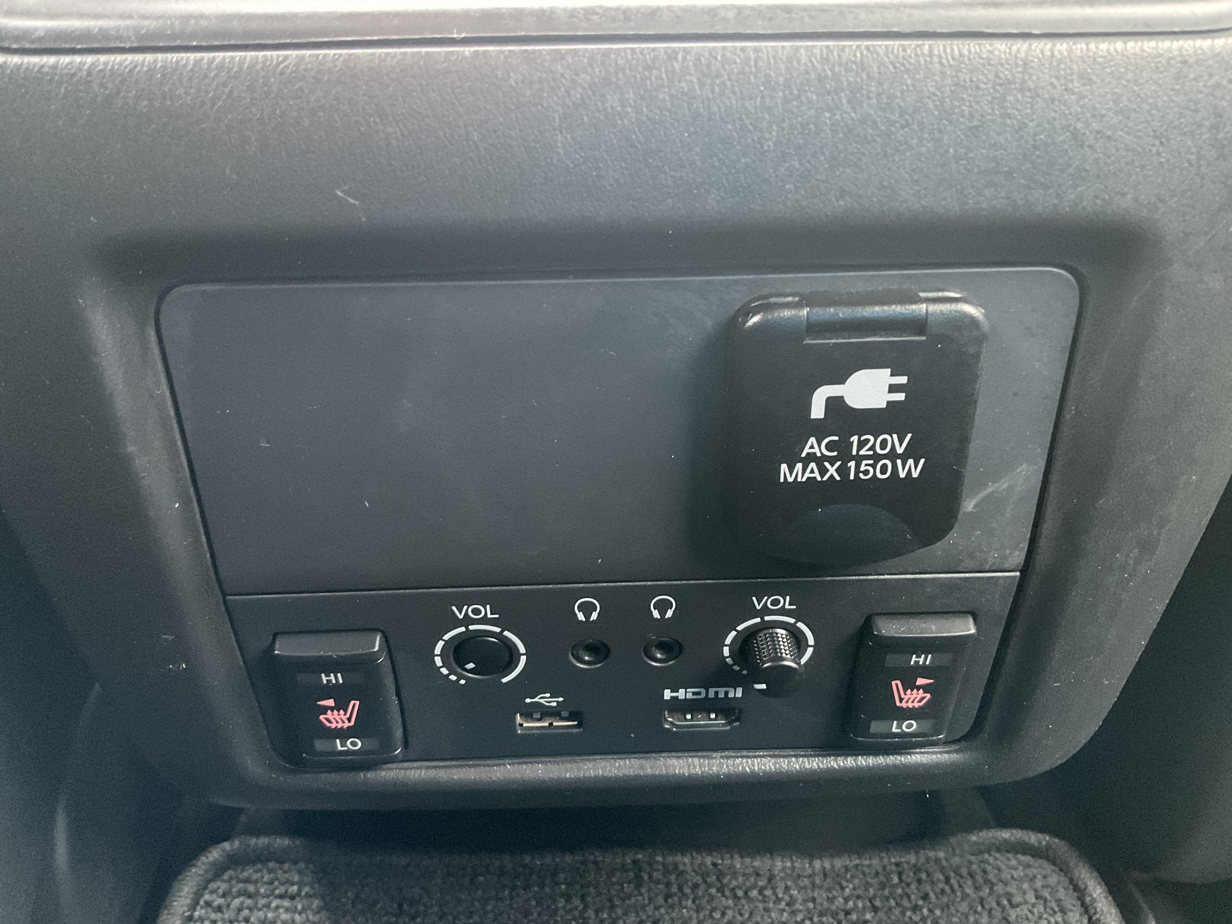2017 Nissan Pathfinder Platinum 3rd row 4x4