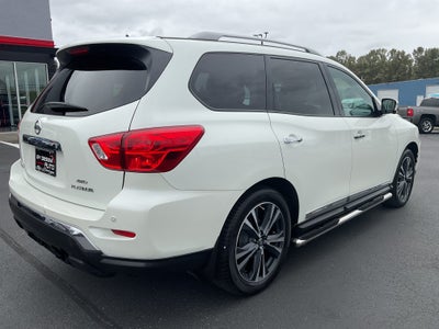 2017 Nissan Pathfinder Platinum 3rd row 4x4