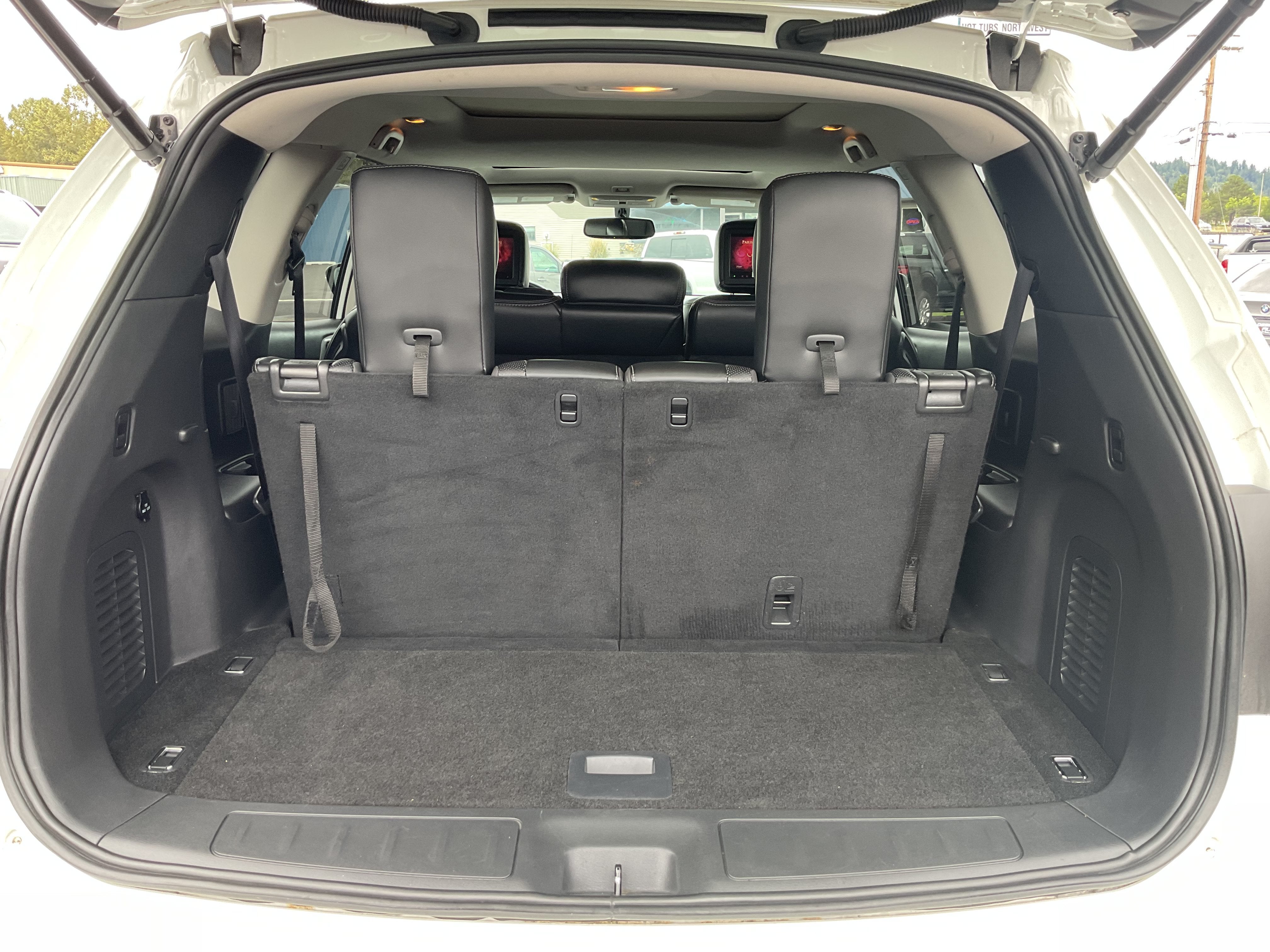 2017 Nissan Pathfinder Platinum 3rd row 4x4