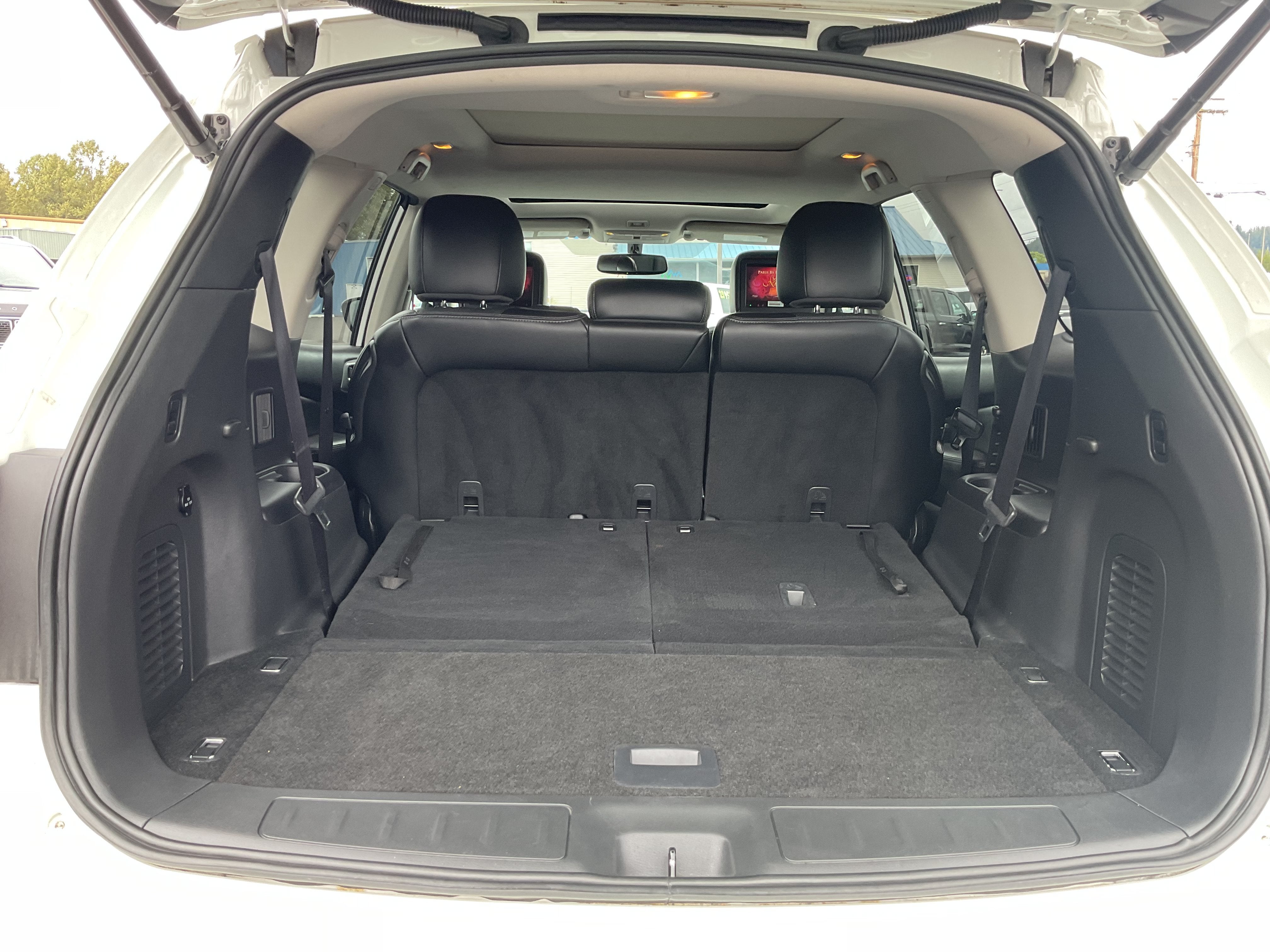 2017 Nissan Pathfinder Platinum 3rd row 4x4