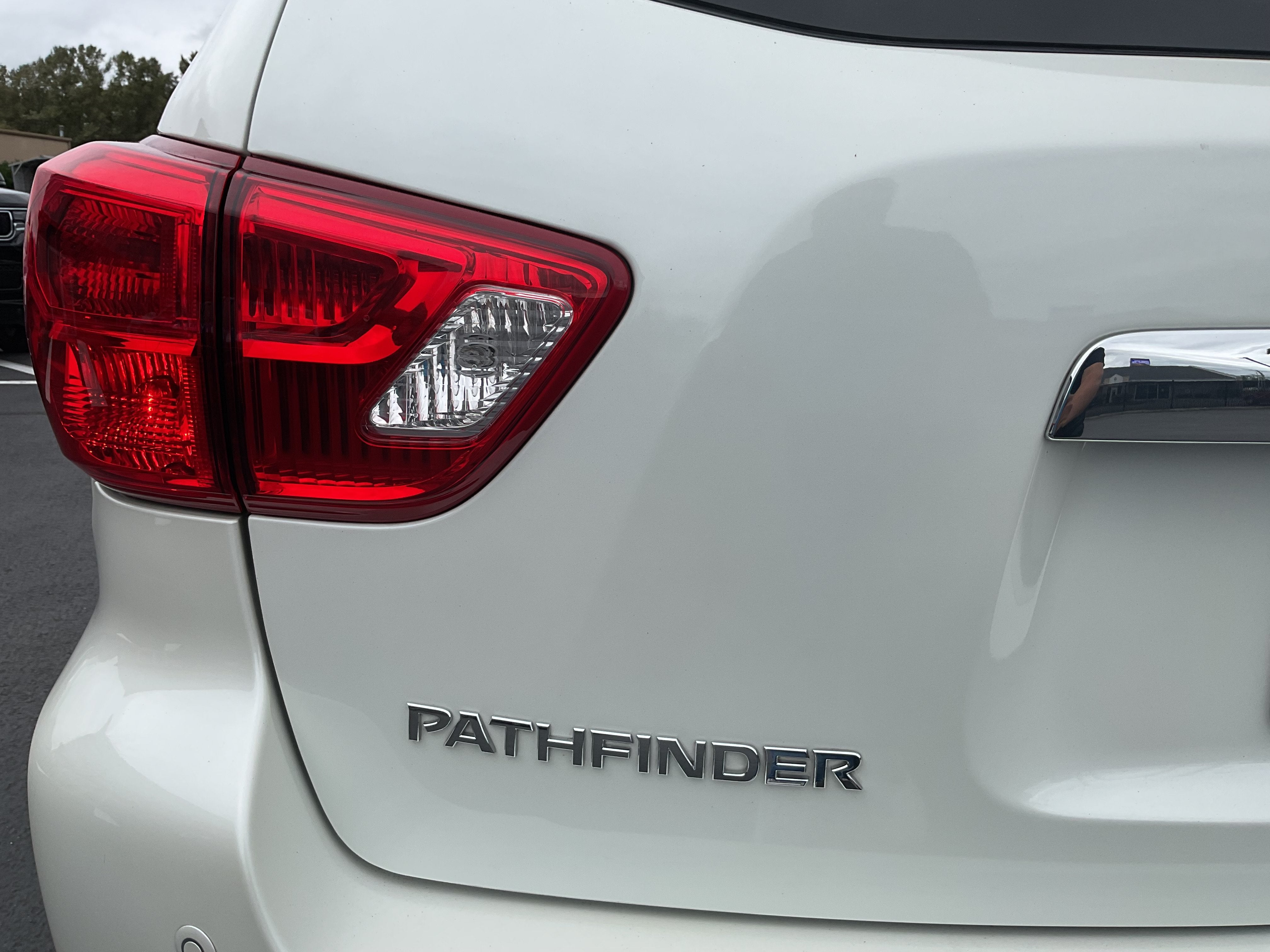 2017 Nissan Pathfinder Platinum 3rd row 4x4
