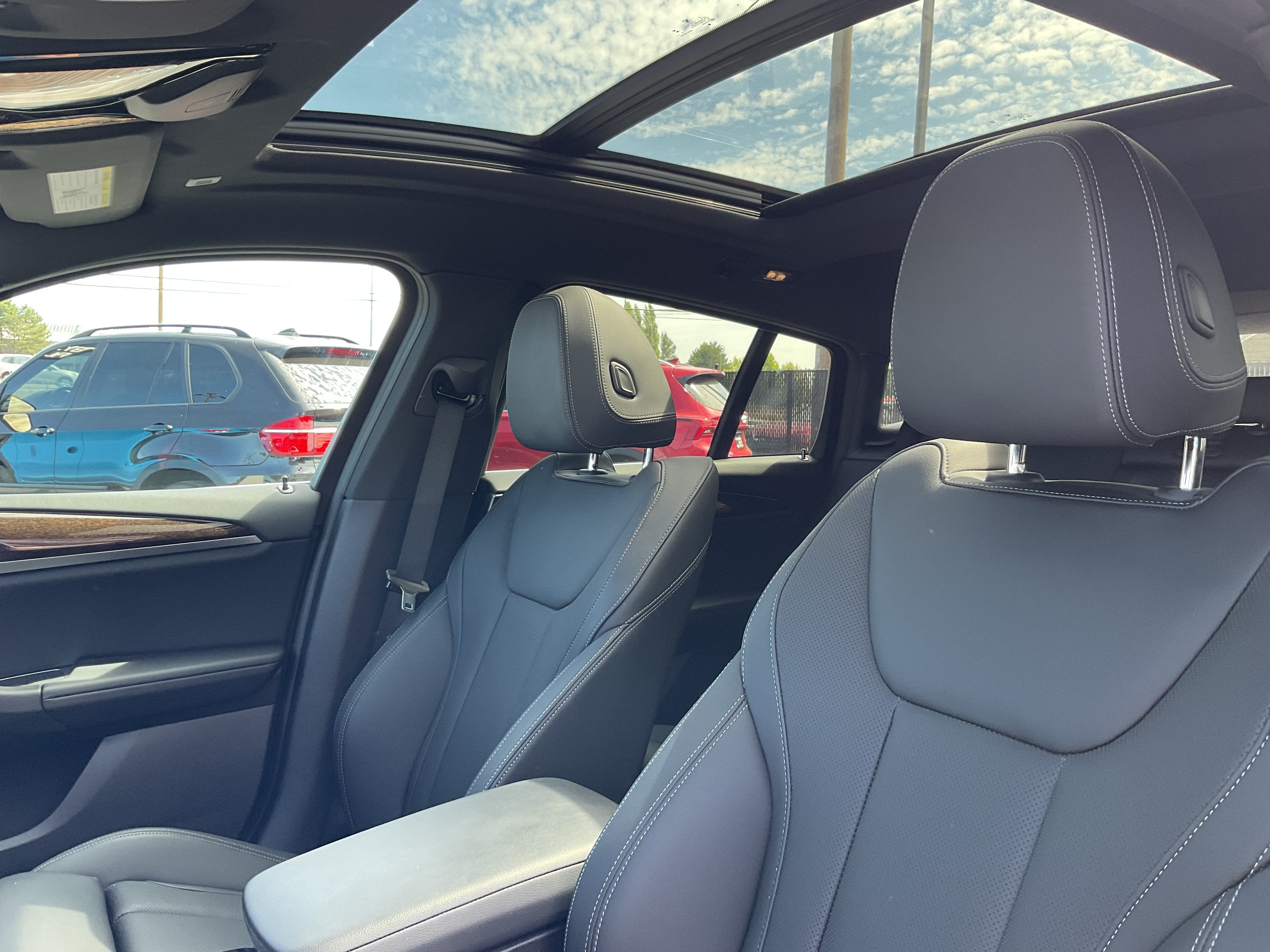 2025 BMW X4 xDrive30i AWD