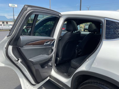 2025 BMW X4 xDrive30i AWD