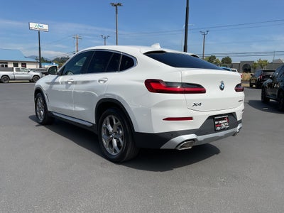2025 BMW X4 xDrive30i AWD