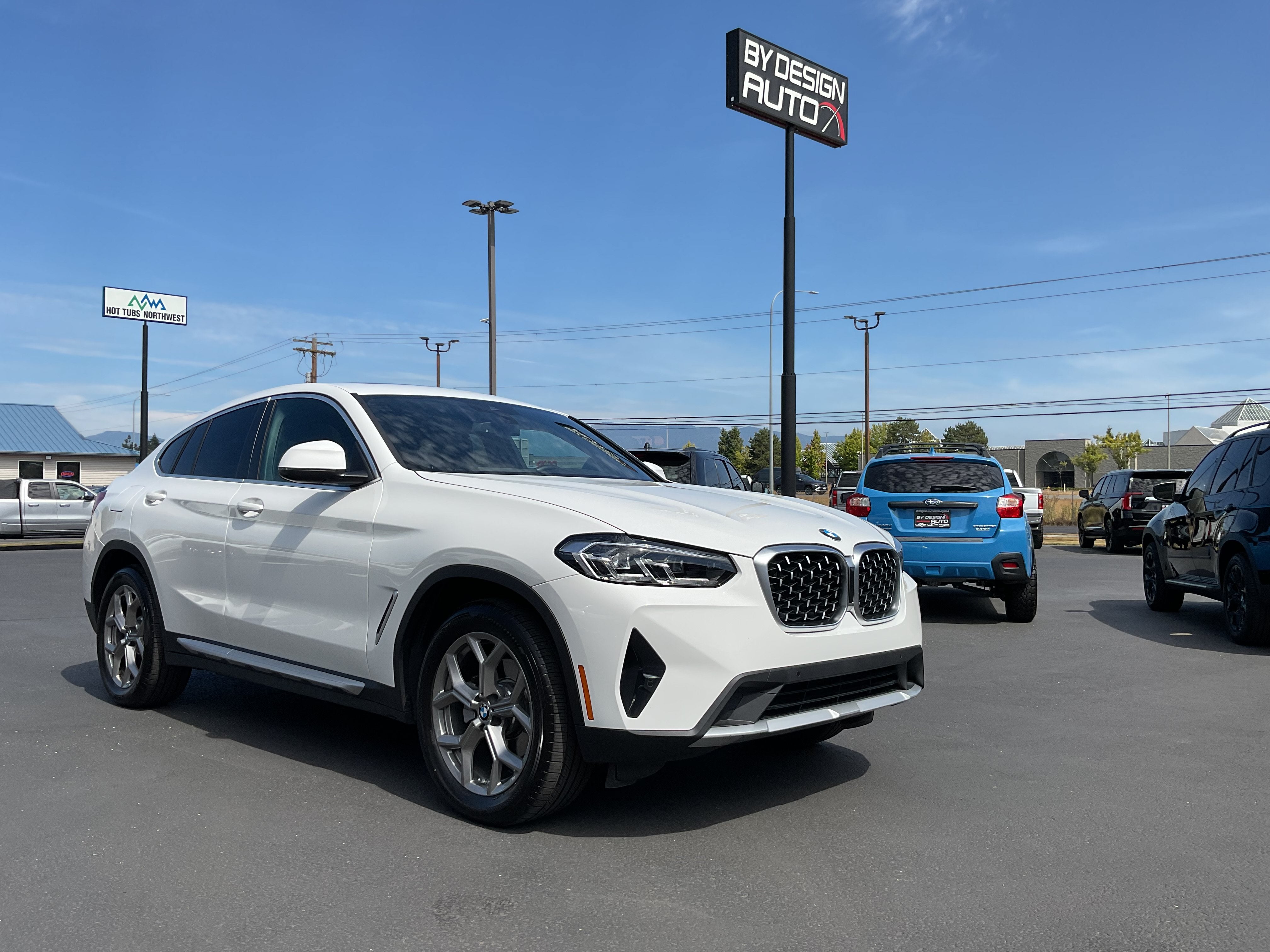 2025 BMW X4 xDrive30i AWD