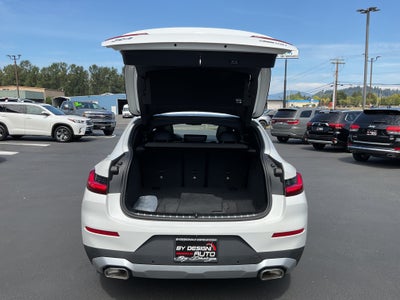 2025 BMW X4 xDrive30i AWD