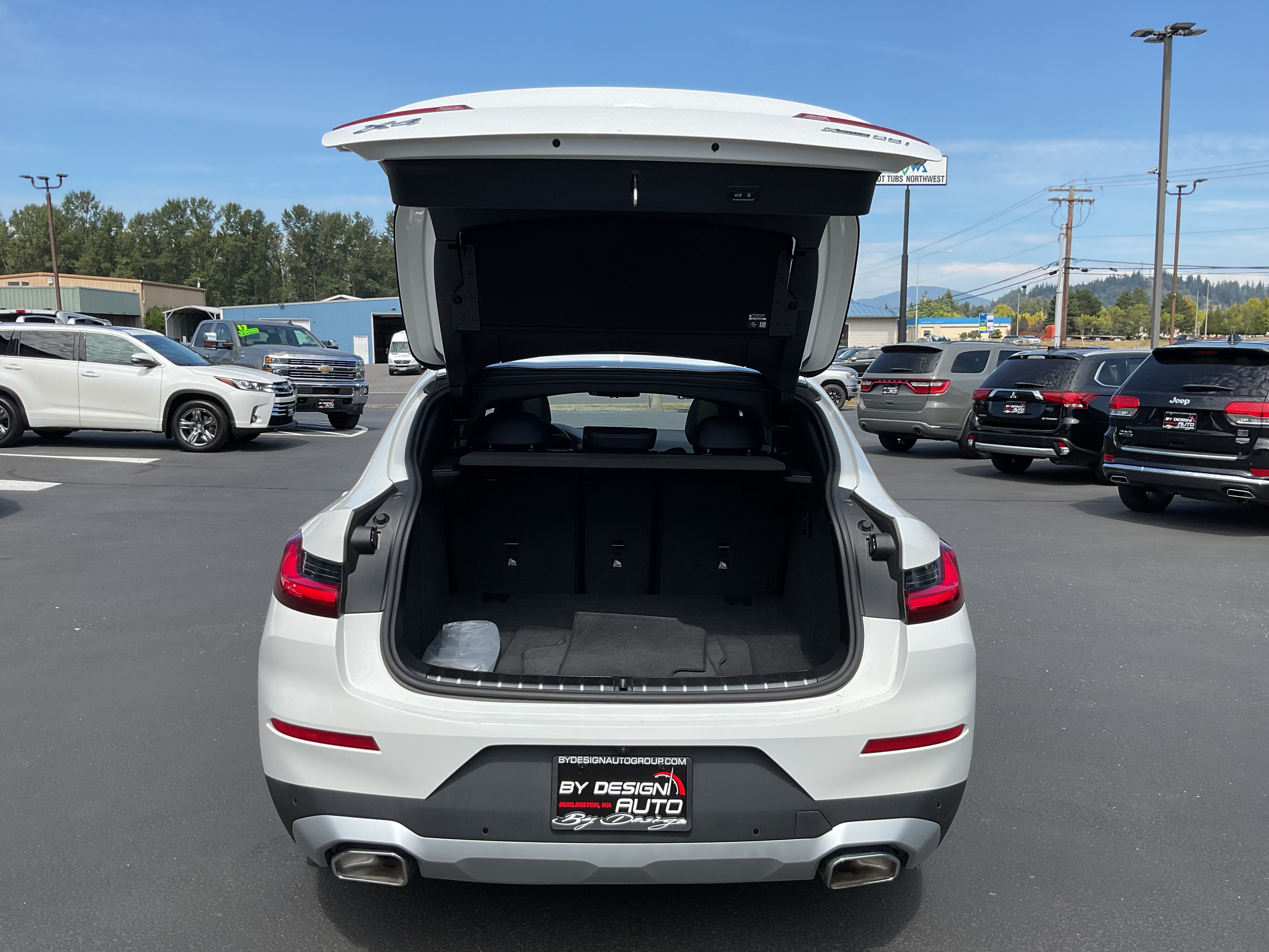 2025 BMW X4 xDrive30i AWD
