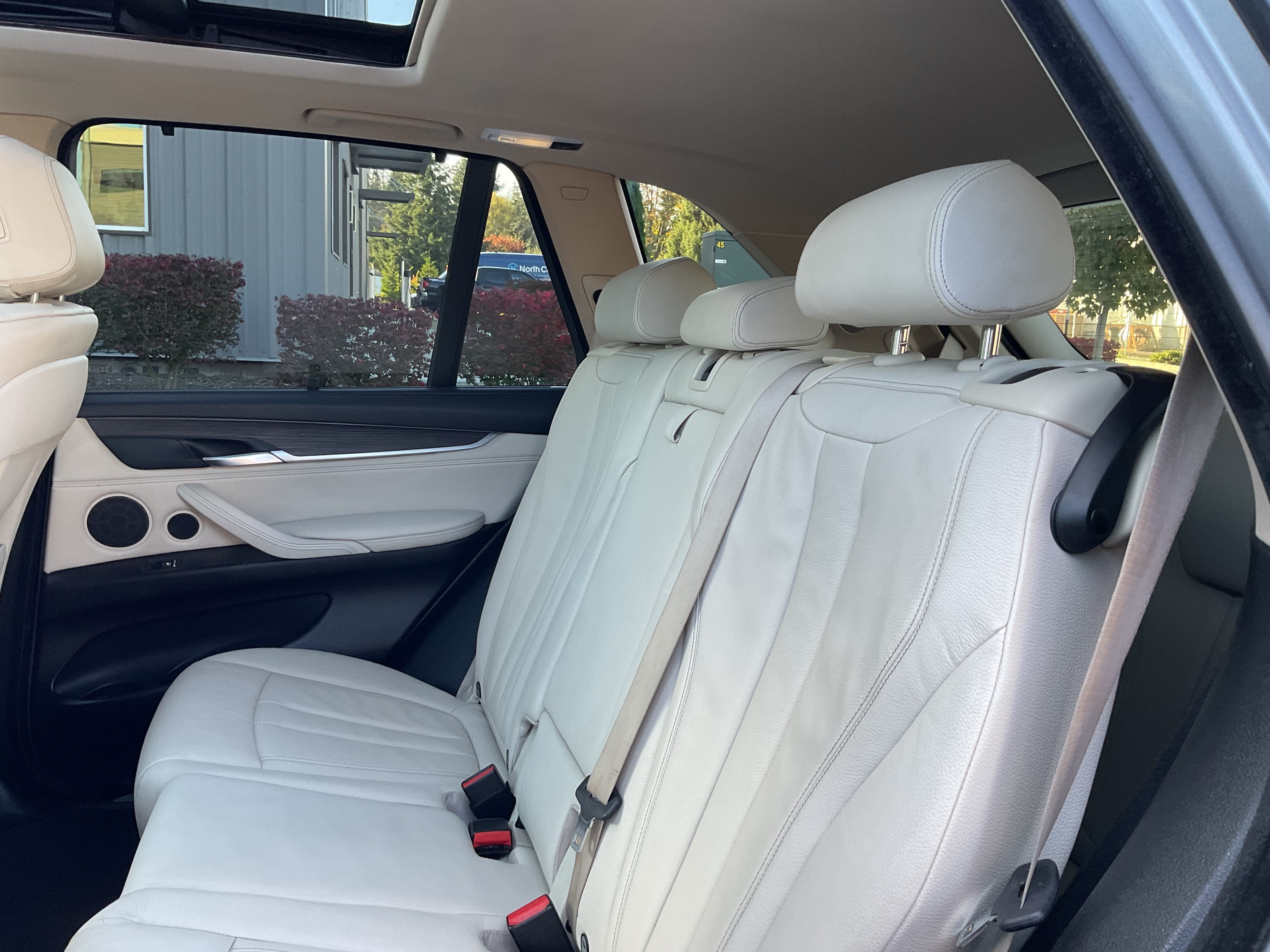 2014 BMW X5 xDrive35i w/3rd row seat