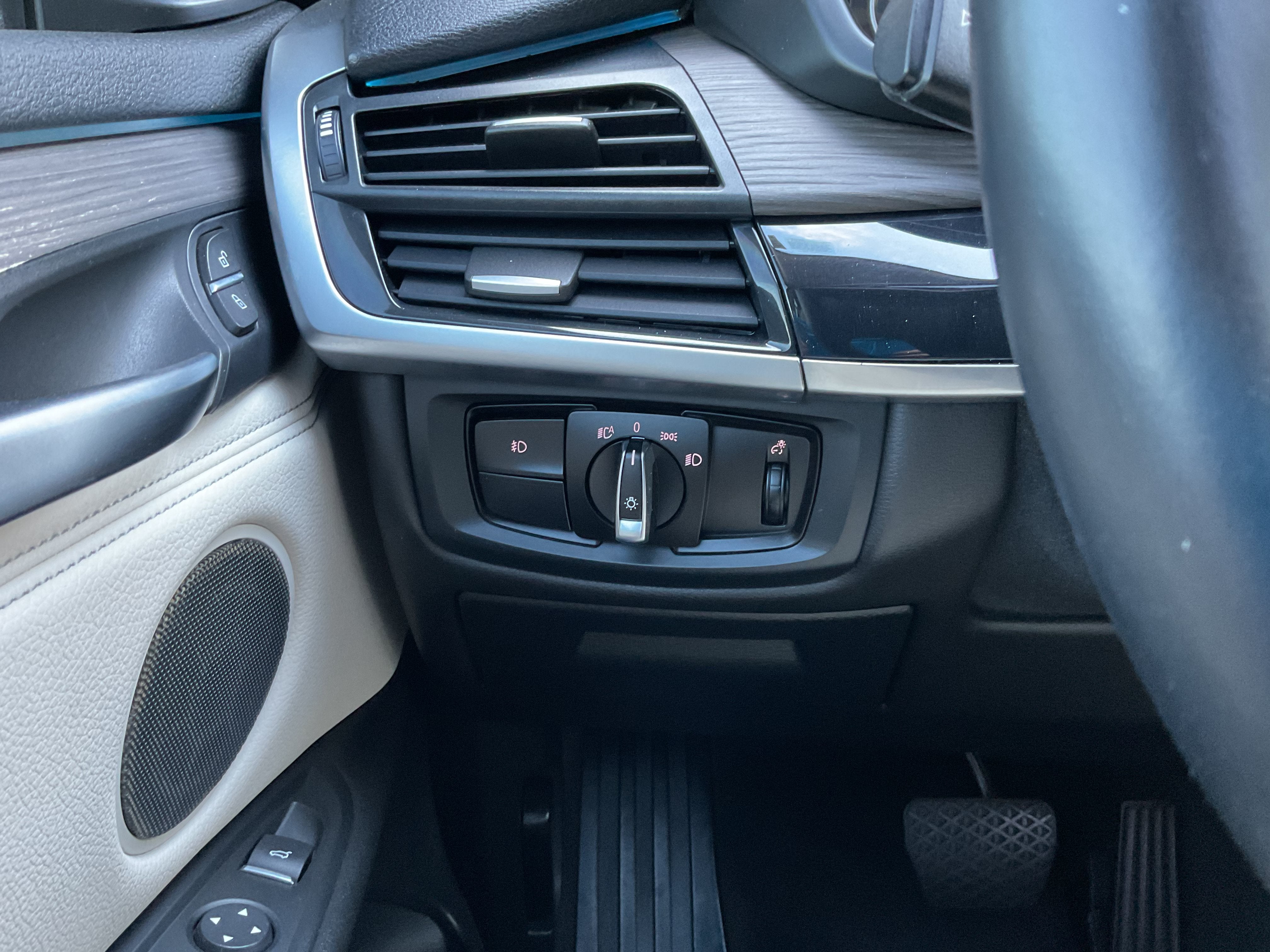 2014 BMW X5 xDrive35i w/3rd row seat