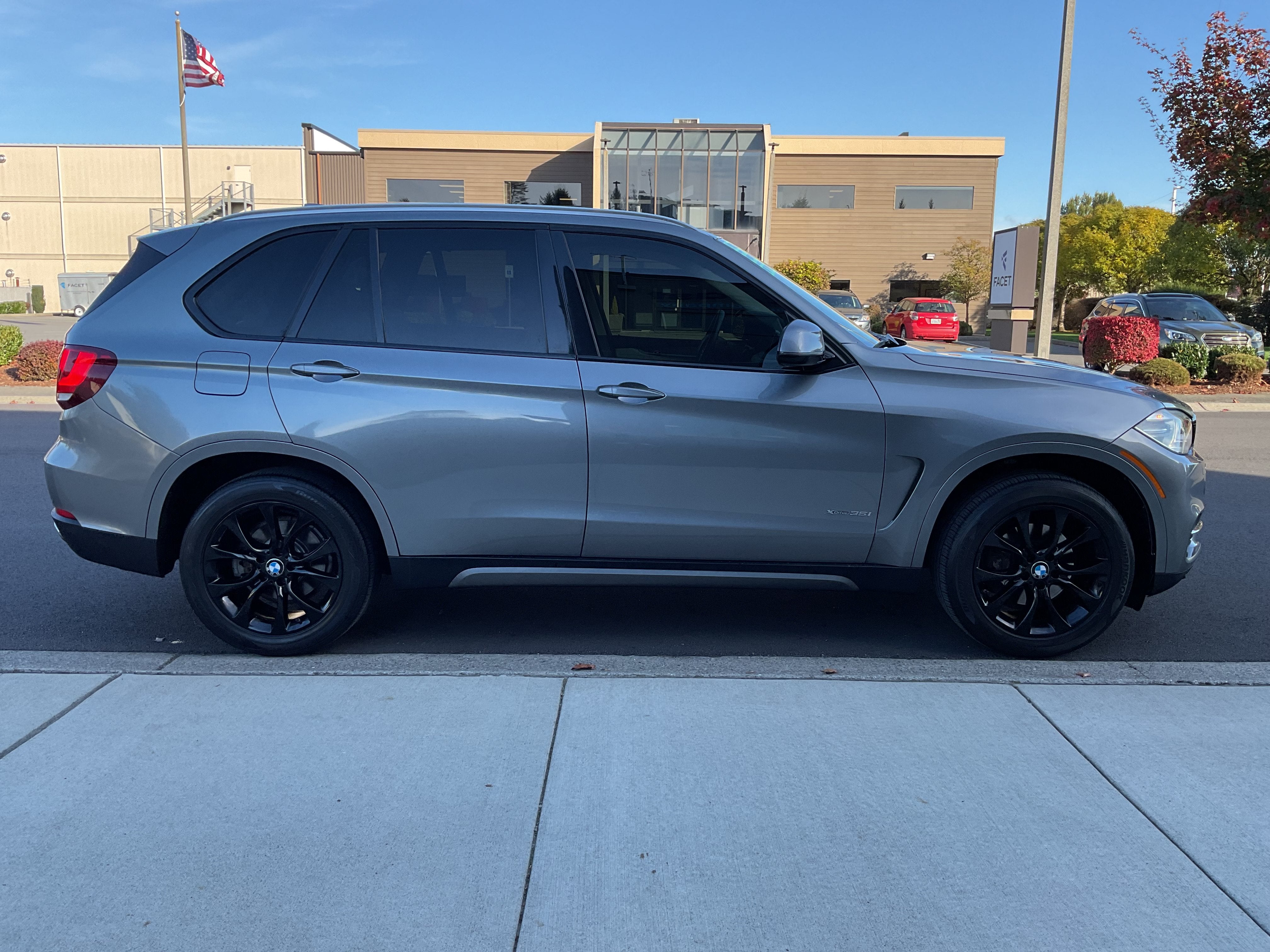 2014 BMW X5 xDrive35i w/3rd row seat