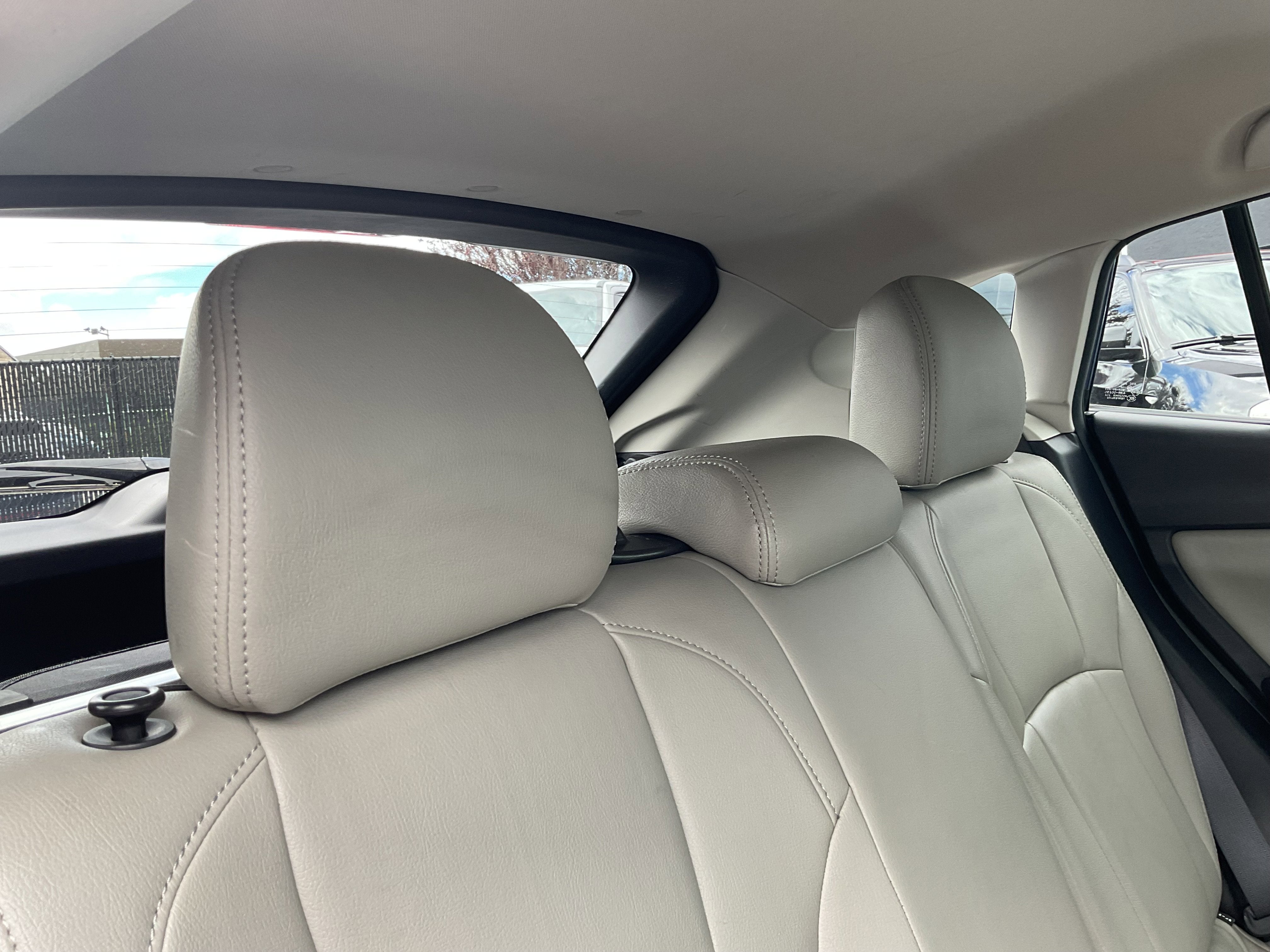 2018 Subaru Crosstrek Premium w/ Leather