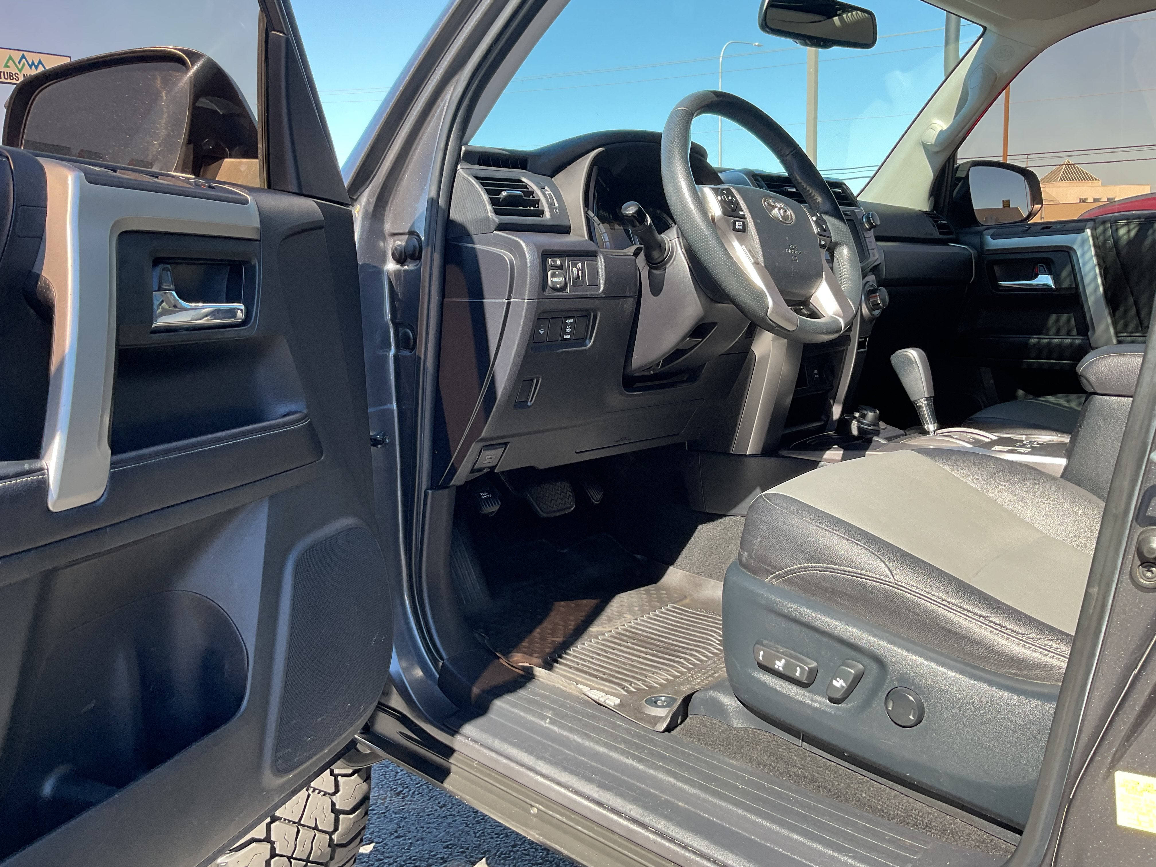 2018 Toyota 4Runner SR5 Premium 3rd row