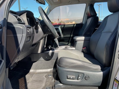 2018 Toyota 4Runner SR5 Premium 3rd row
