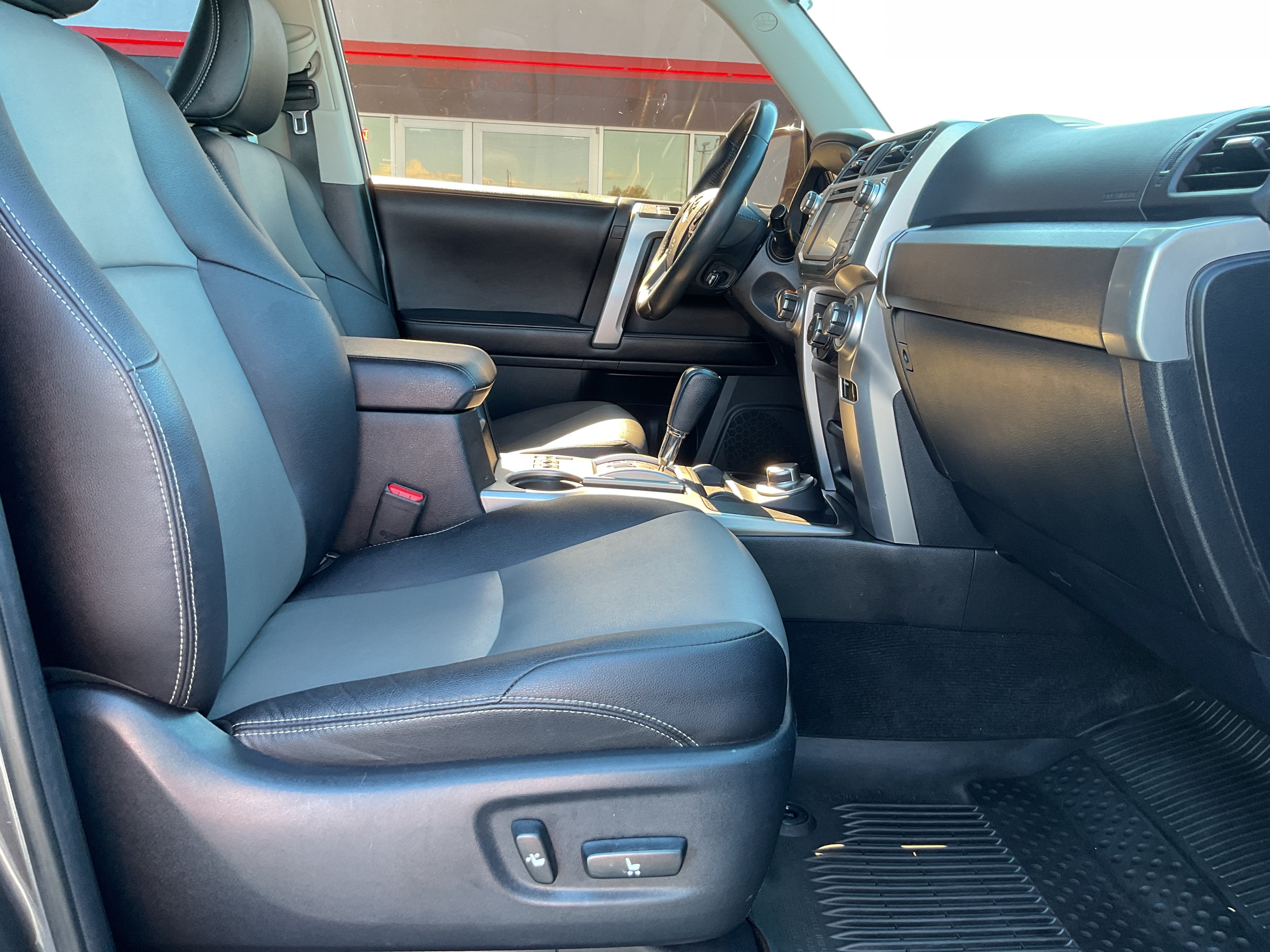 2018 Toyota 4Runner SR5 Premium 3rd row