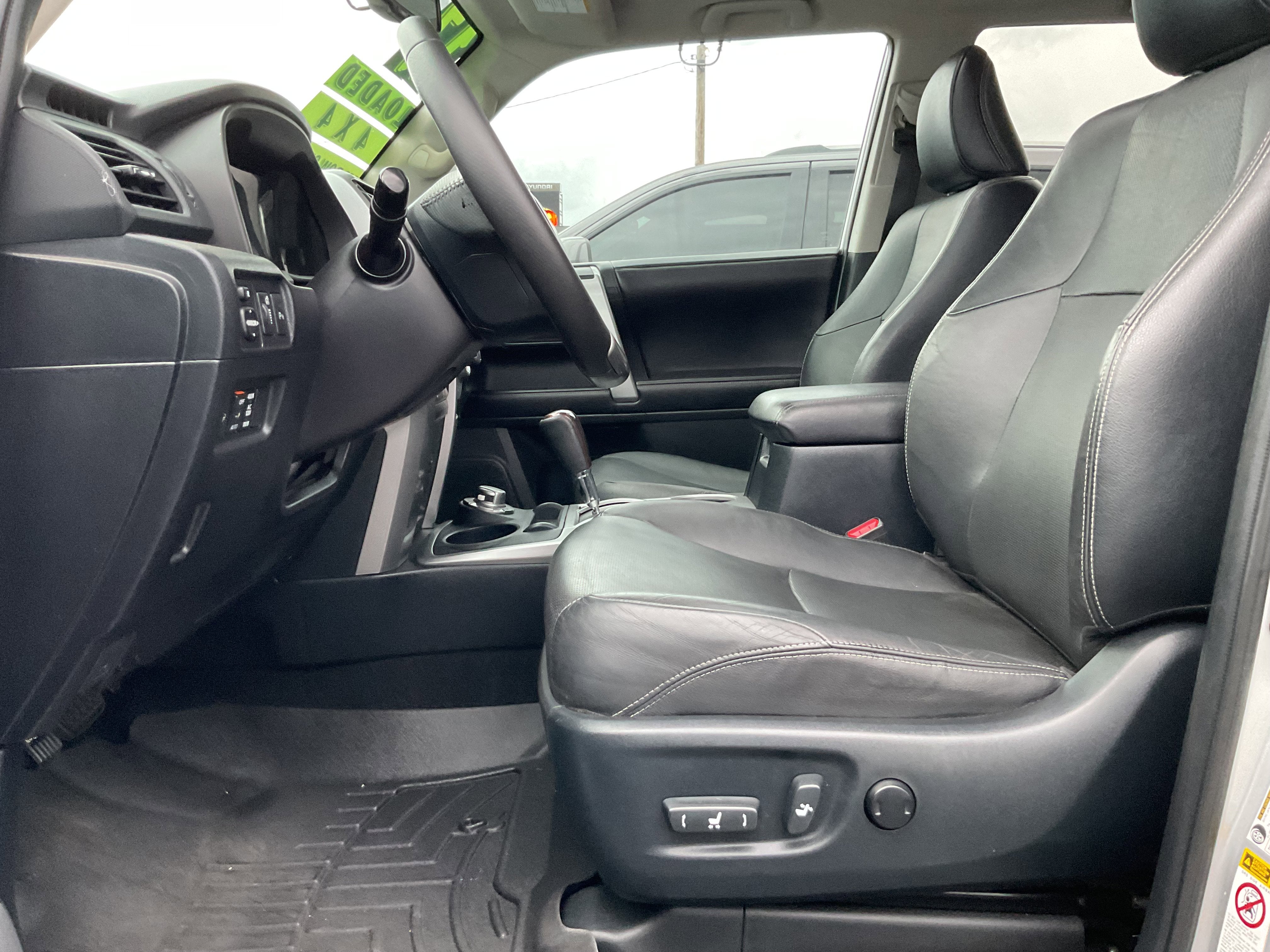 2017 Toyota 4Runner Limited 3rd row 4x4