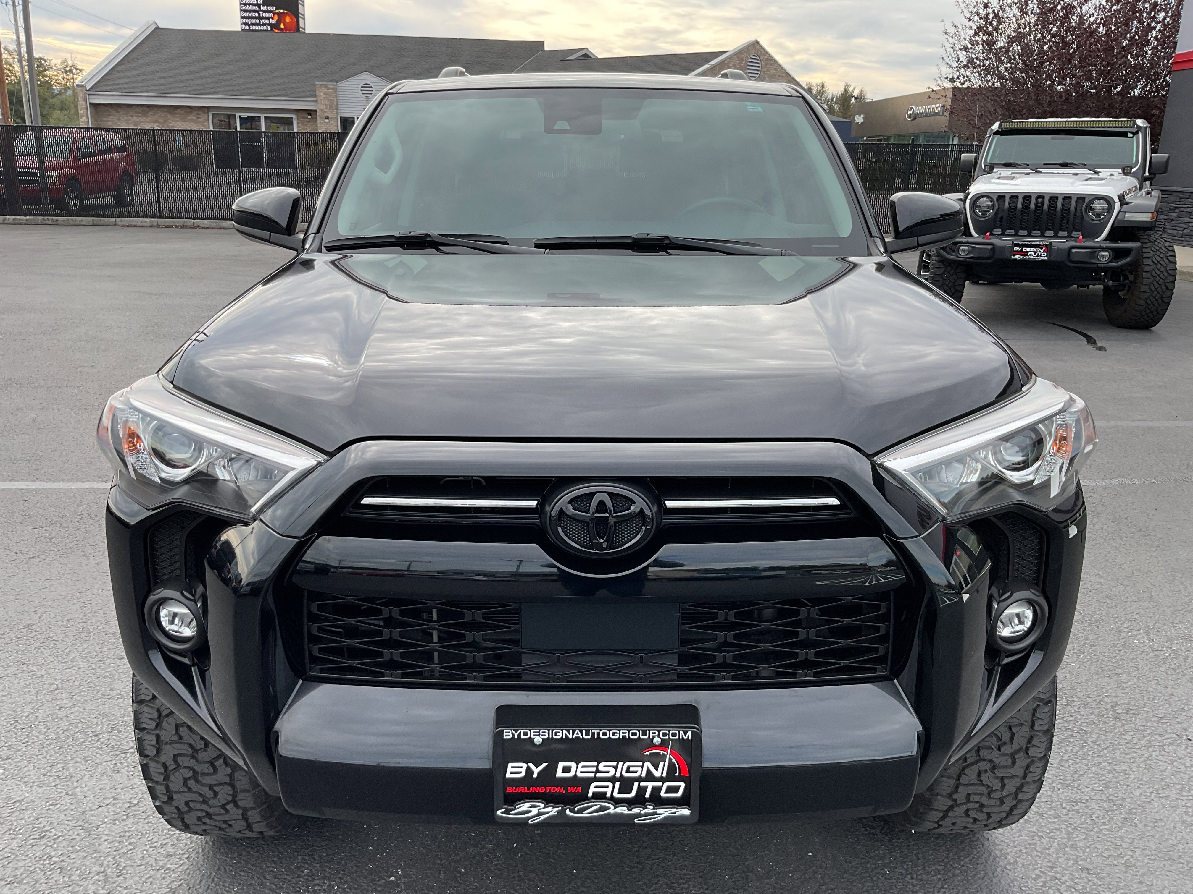 2024 Toyota 4Runner SR5 4x4 3rd row seating
